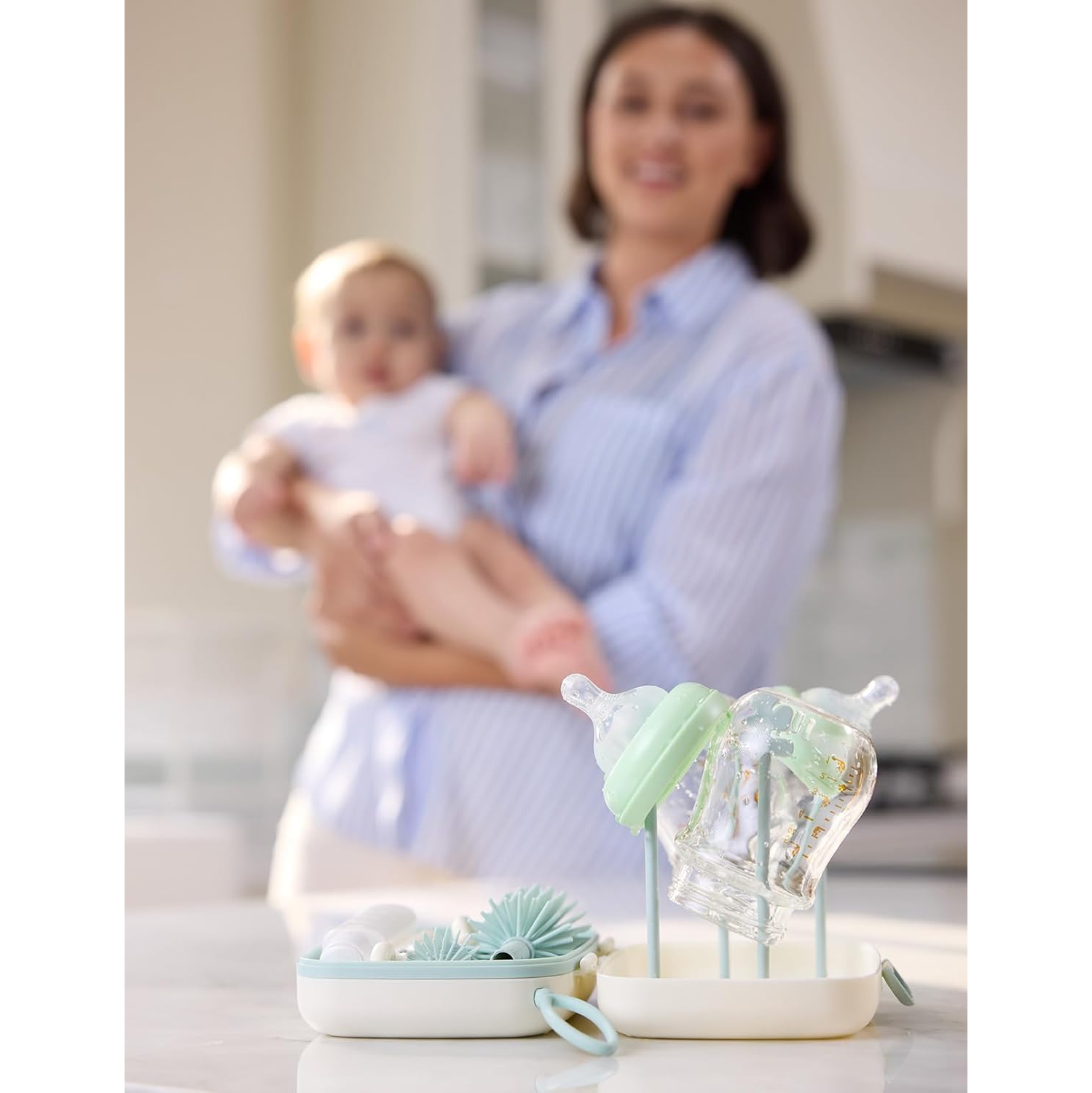 Momcozy 22oz Portable Breast Milk Cooler for Outdoor, 360°Total Cooling for 24Hours & Momcozy Bottle Brush Kit, Innovative Push-Press Design for