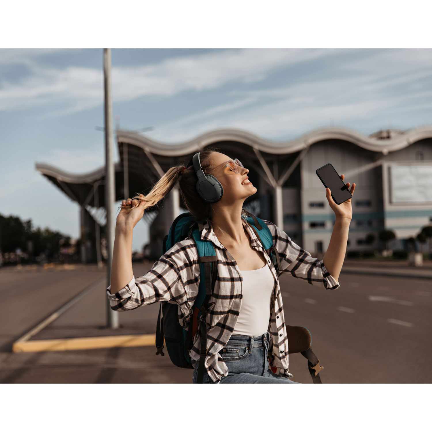 Casque d'écoute 100 % sans fil à isolation sonore SoundForm Surround de Belkin - Noir