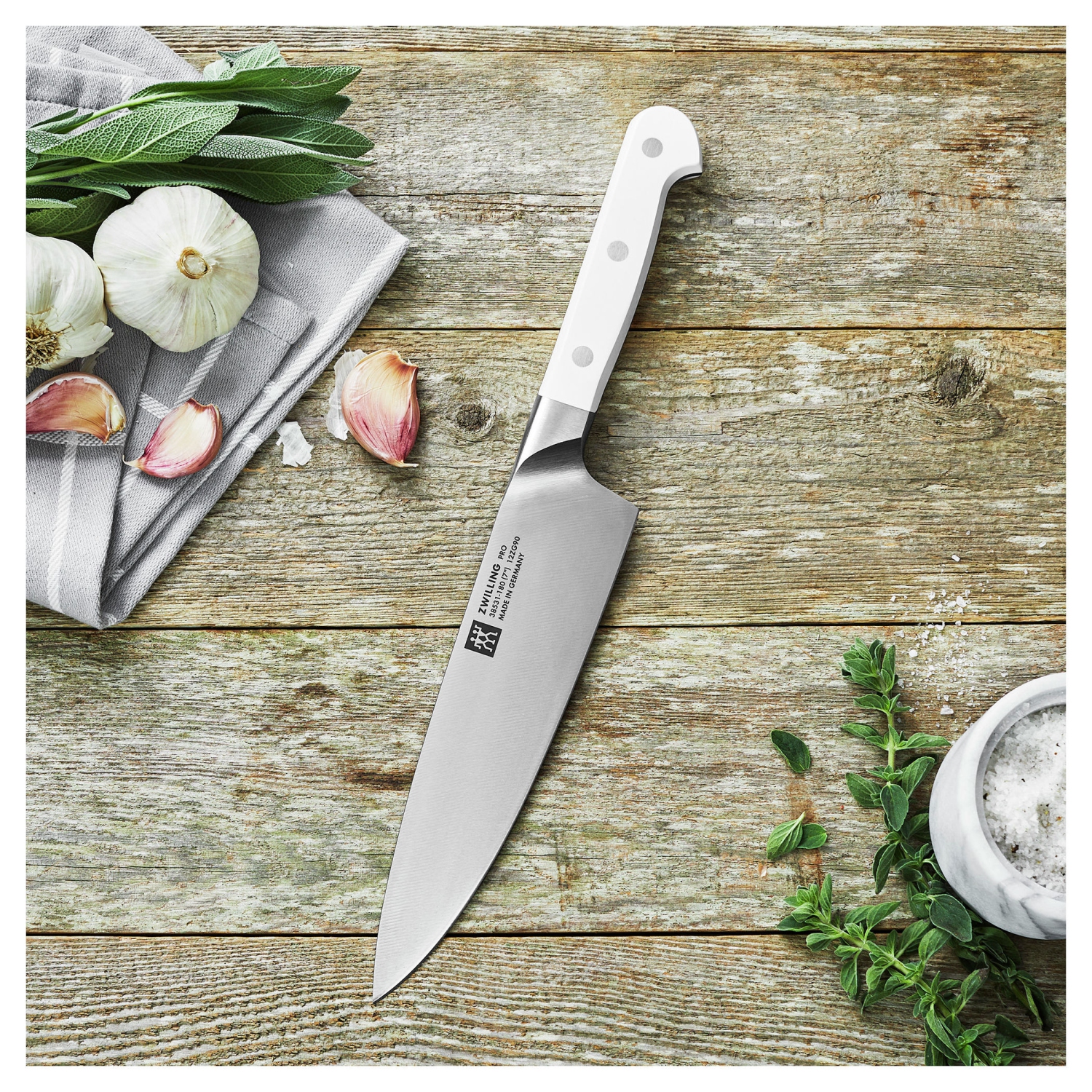 ZWILLING Pro le blanc 7 inch Chef's Knife, White