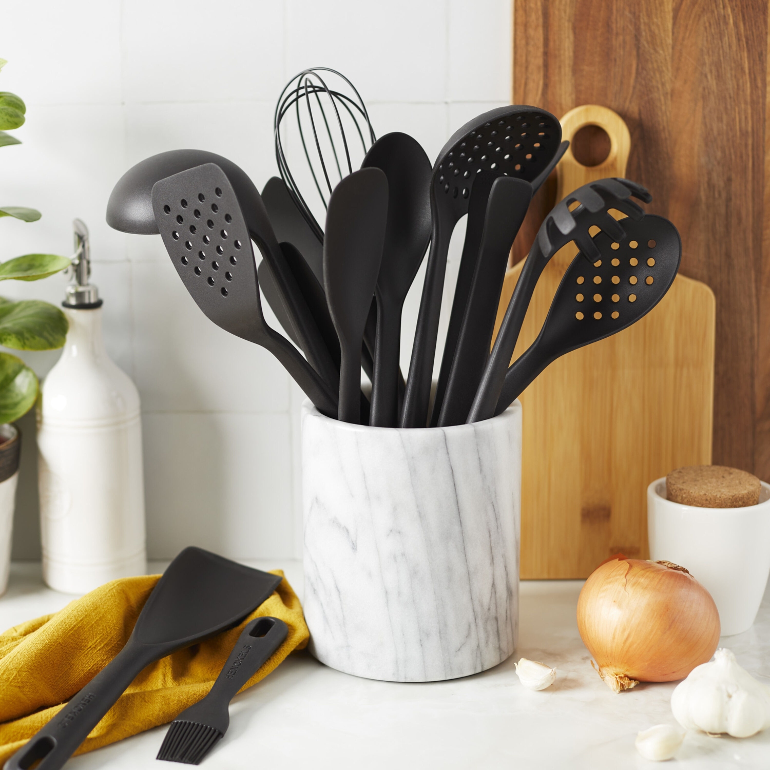 Cuillère à pâtes en silicone onyx HENCKELS