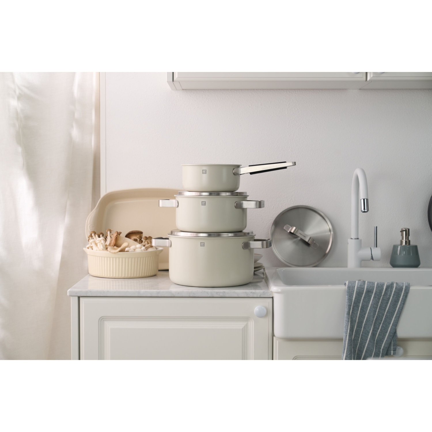 ZWILLING Pure Cookware Set, 6 Piece 18/10 Stainless Steel, Ivory-White