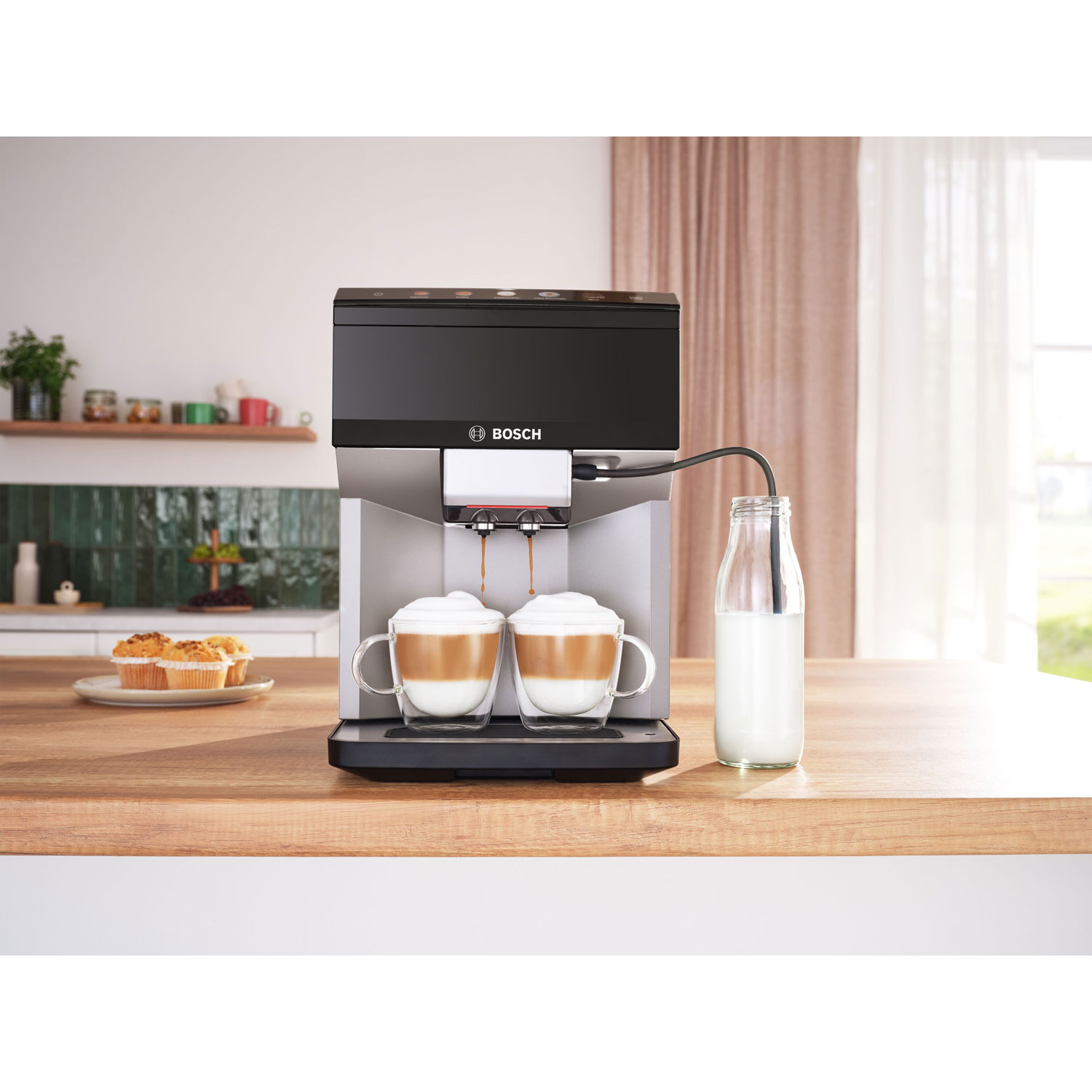 Bosch VeroCafe 500 Series Automatic Espresso Machine with Milk Frother - Black