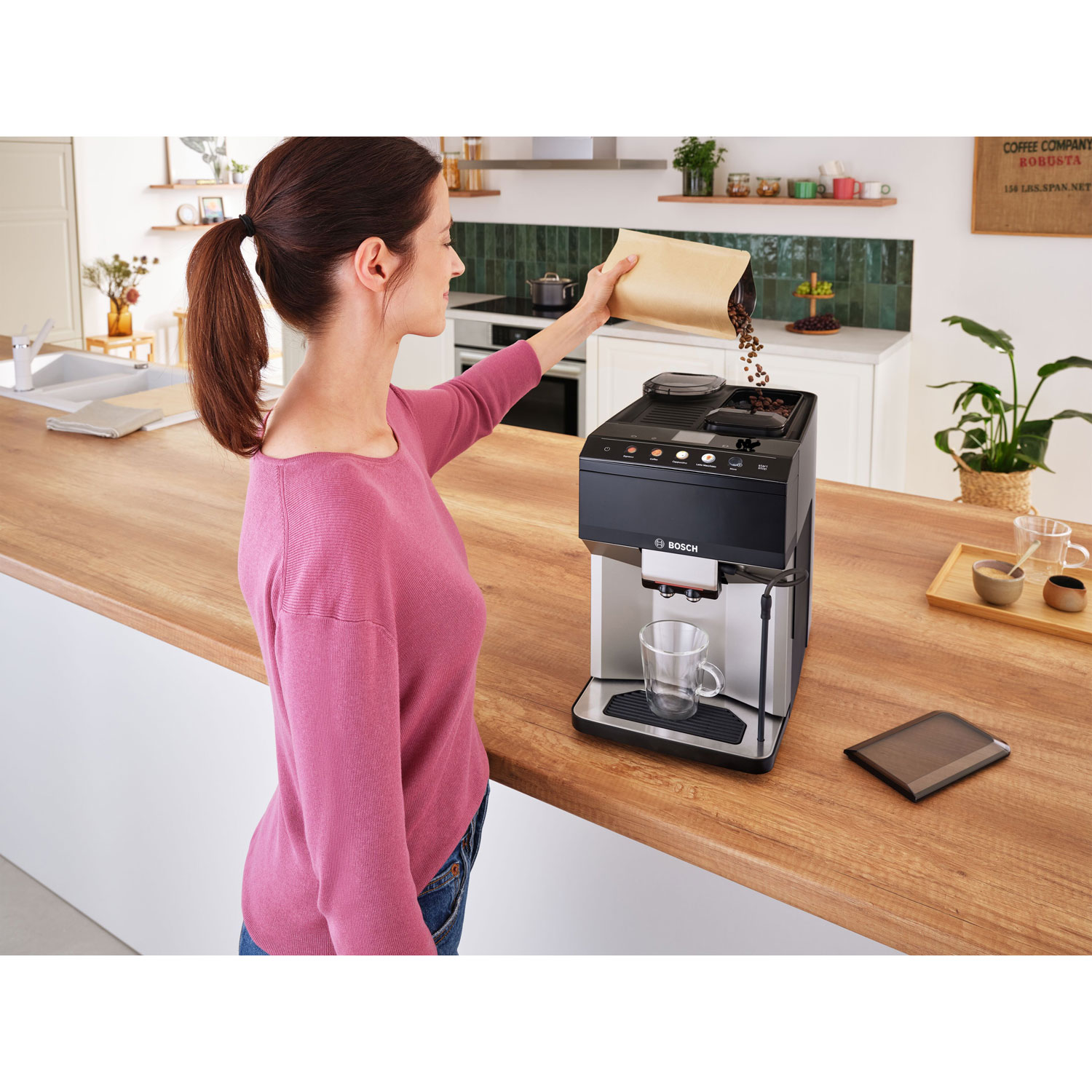 Bosch VeroCafe 500 Series Automatic Espresso Machine with Milk Frother - Black