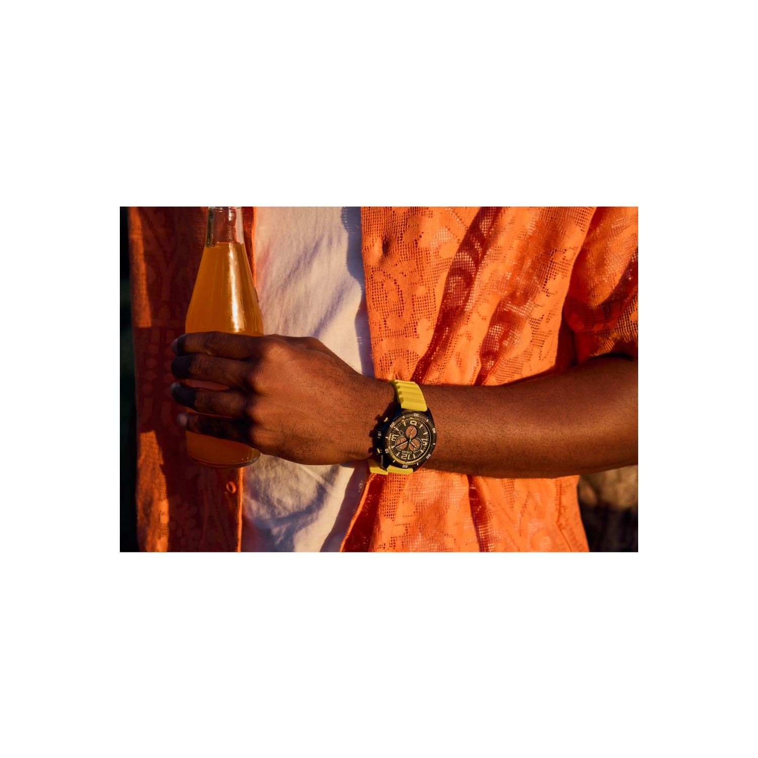 Montre pour hommes Brycen Eco-Drive de Citizen 45&nbsp;mm avec boîtier inox noir Bracelet silicone jaune et cadran noir