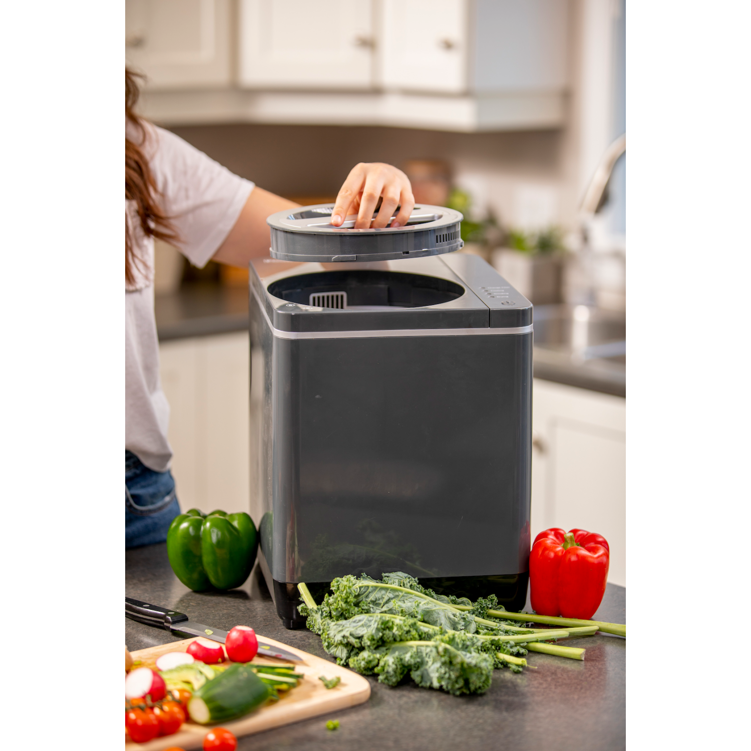 FoodCycler® FC-30 2.5L Bucket Capacity Kitchen Food Waste Recycler