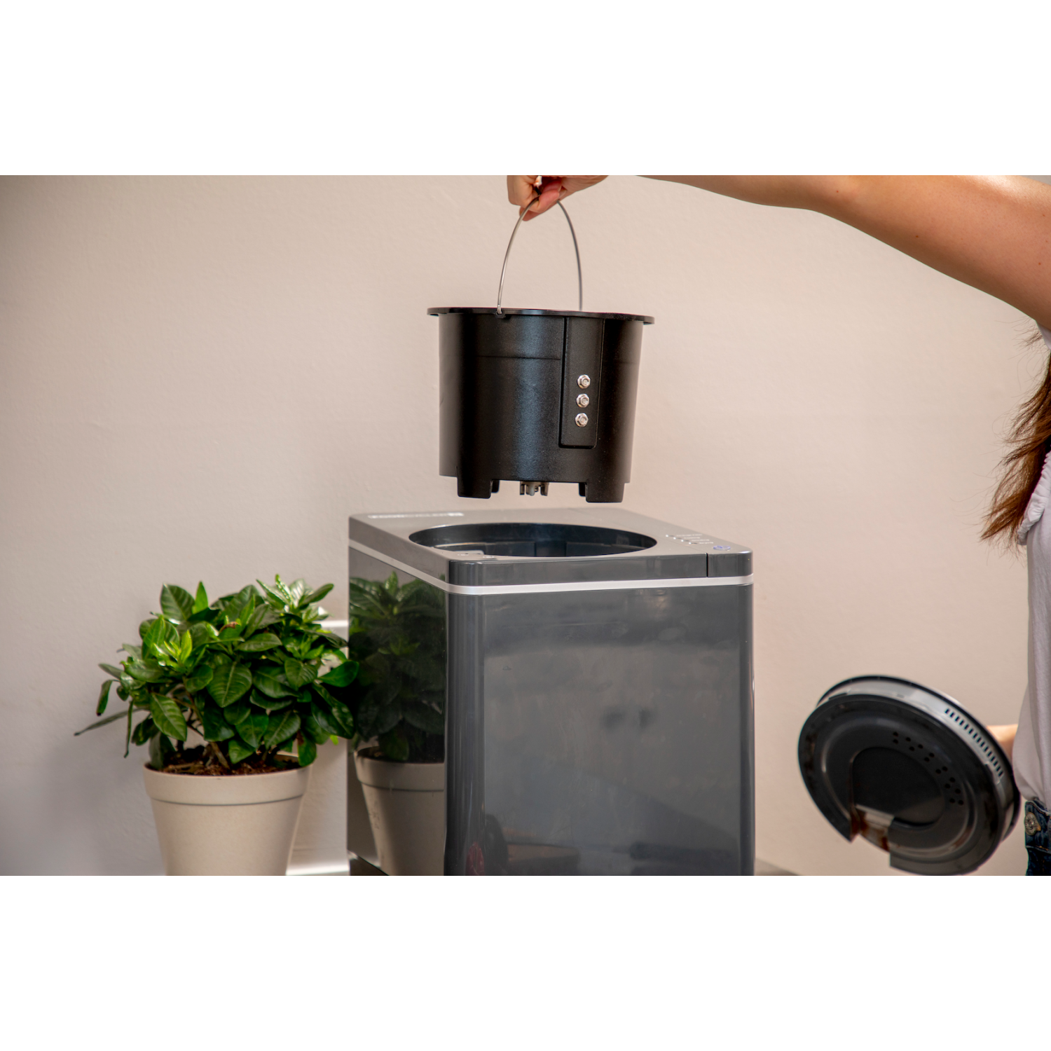 FoodCycler® FC-30 2.5L Bucket Capacity Kitchen Food Waste Recycler