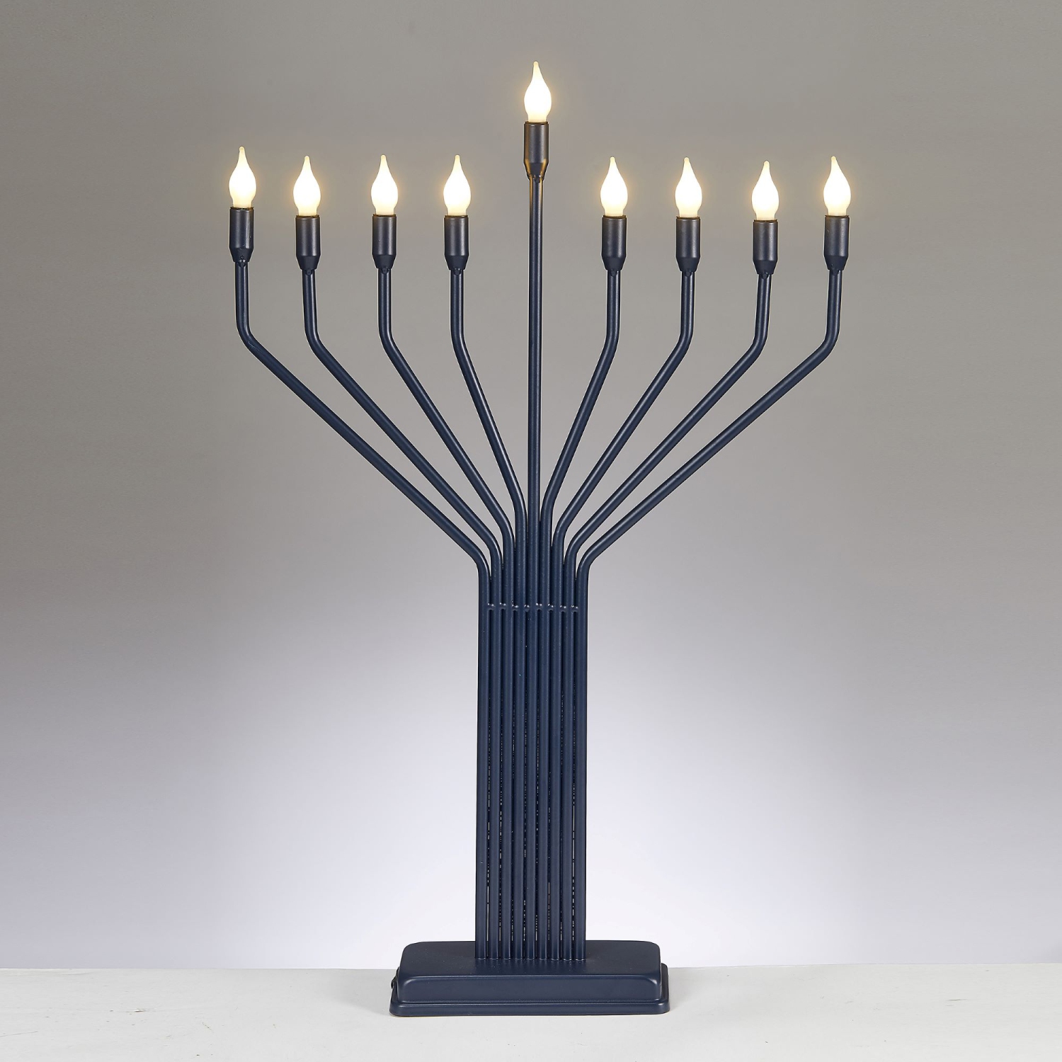 Menorah illuminée de style tricot de LED - 24&nbsp;po - Bleu marine
