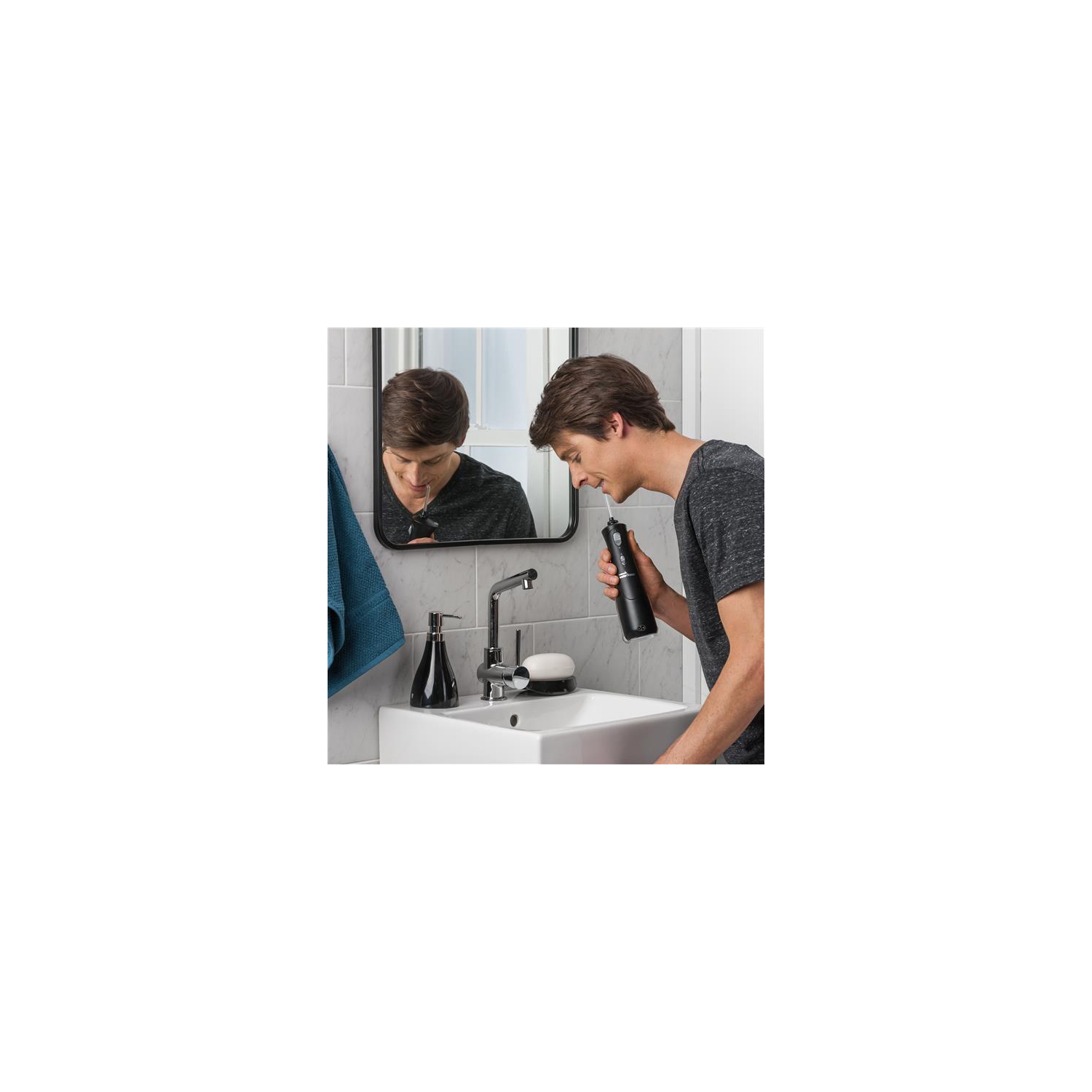 Hydropulseur sans fil Waterpik™ Plus NOIR