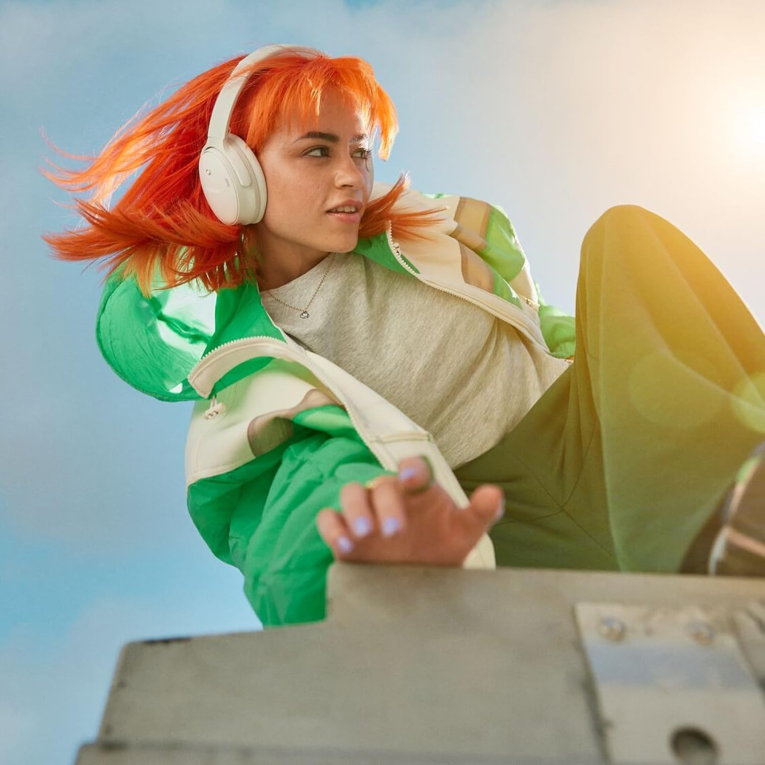 Bose QuietComfort Bluetooth Headphones, Wireless Headphones with Active Over Ear Noise Cancelling and Mic, Deep Bass, Up to 24 Hours of Playtime,