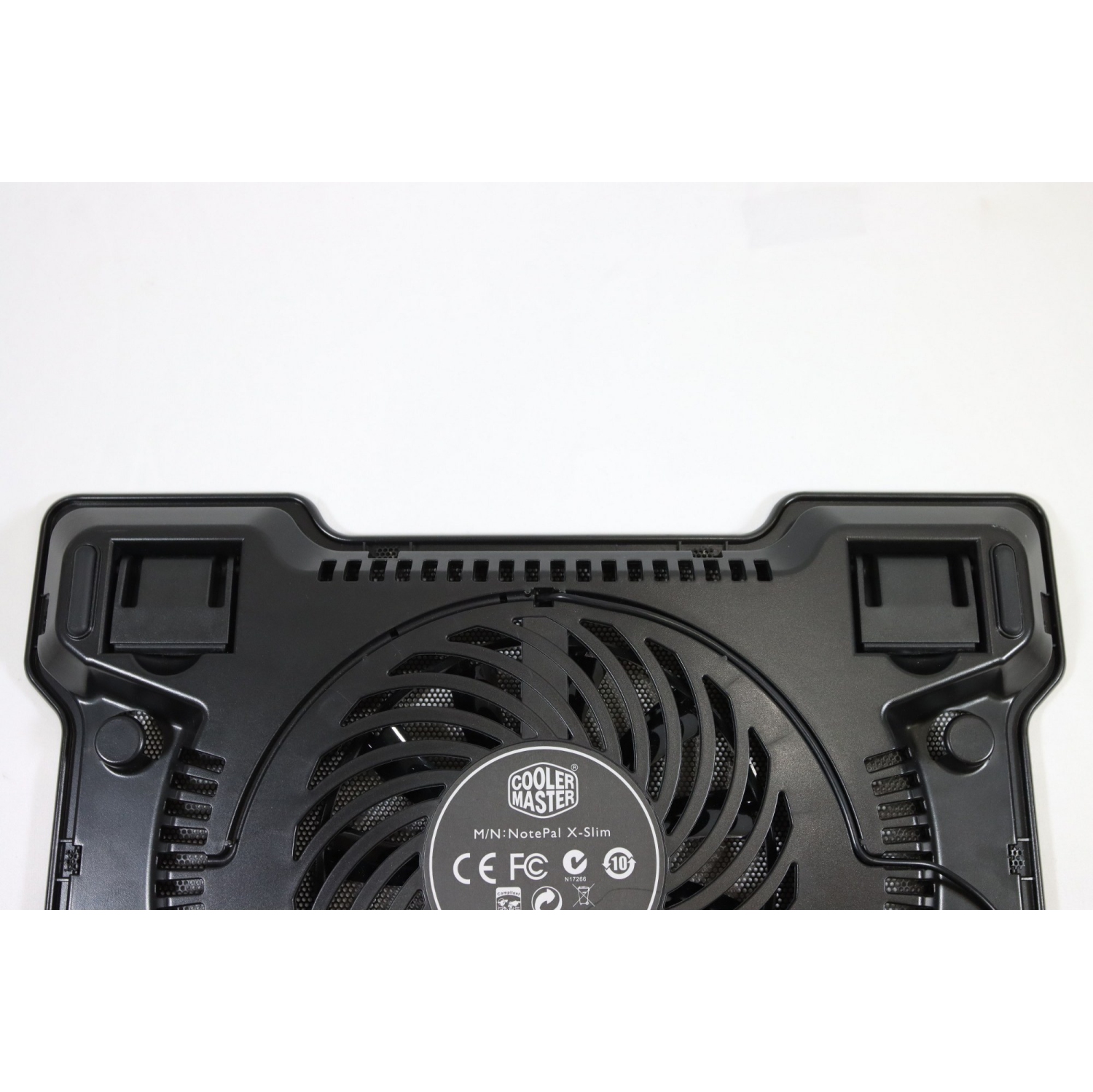 Remis à neuf - Support de refroidissement pour portable de Cooler Master