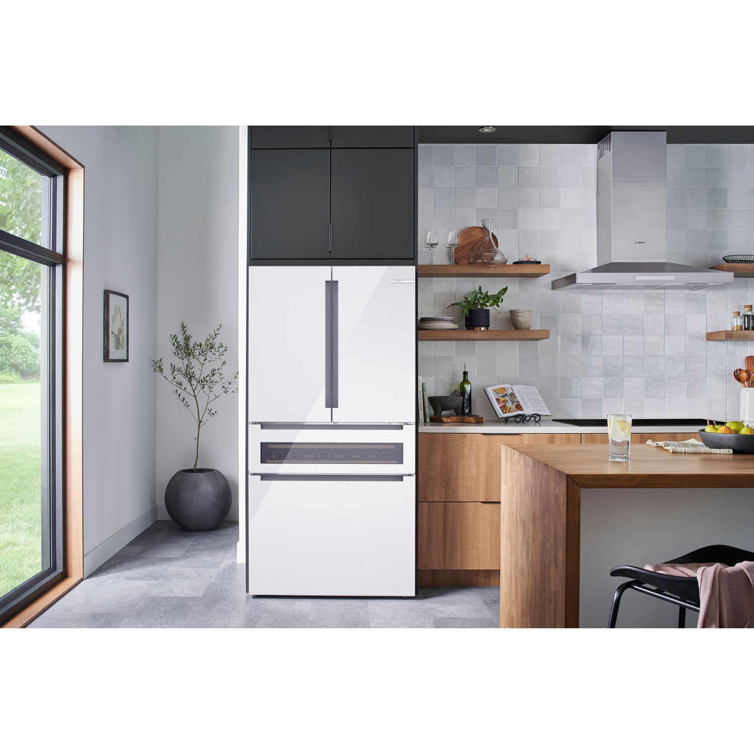 Bosch 36" 14.5 Cu. Ft. French Door Refrigerator with Water & Ice Dispenser - White