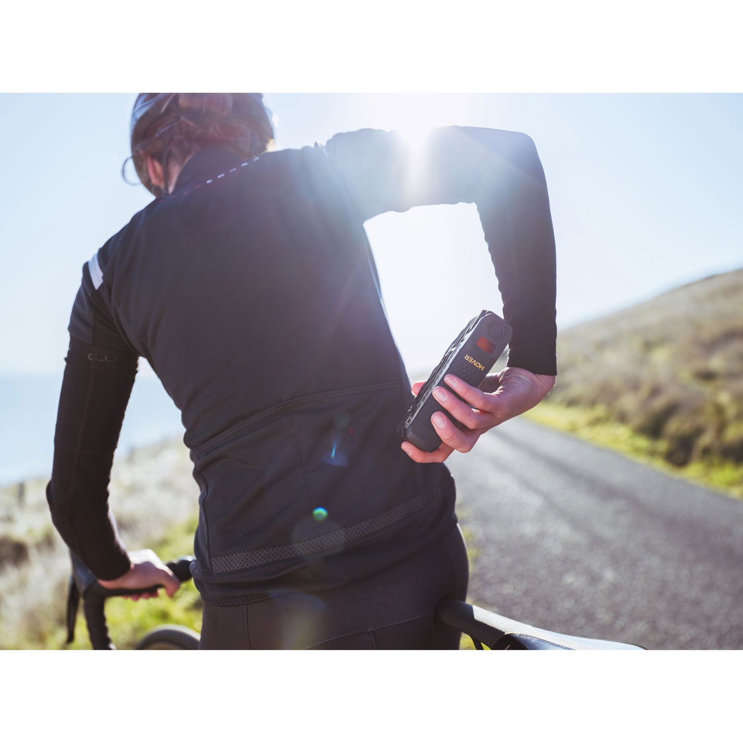 Quadricoptère de base X1 Pro Max de HoverAir avec caméra, batterie supplémentaire, socle de chargement et étui - Noir