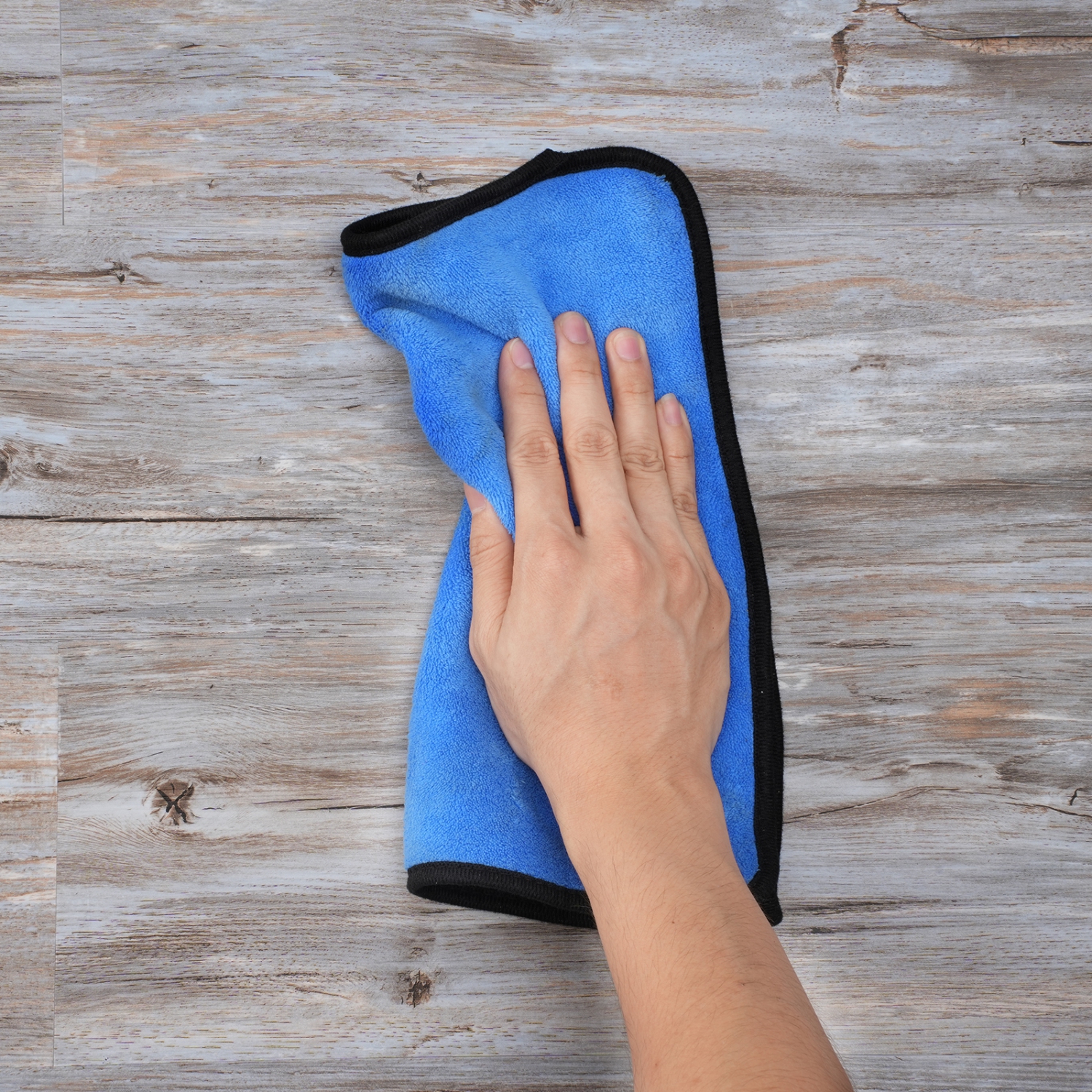 Tapis de plancher épais en vinyle 0,62&nbsp;mm de VEVOR, 36 tuiles, 36 autocollants 6&nbsp;po, revêtement de sol en grain de bois rétro