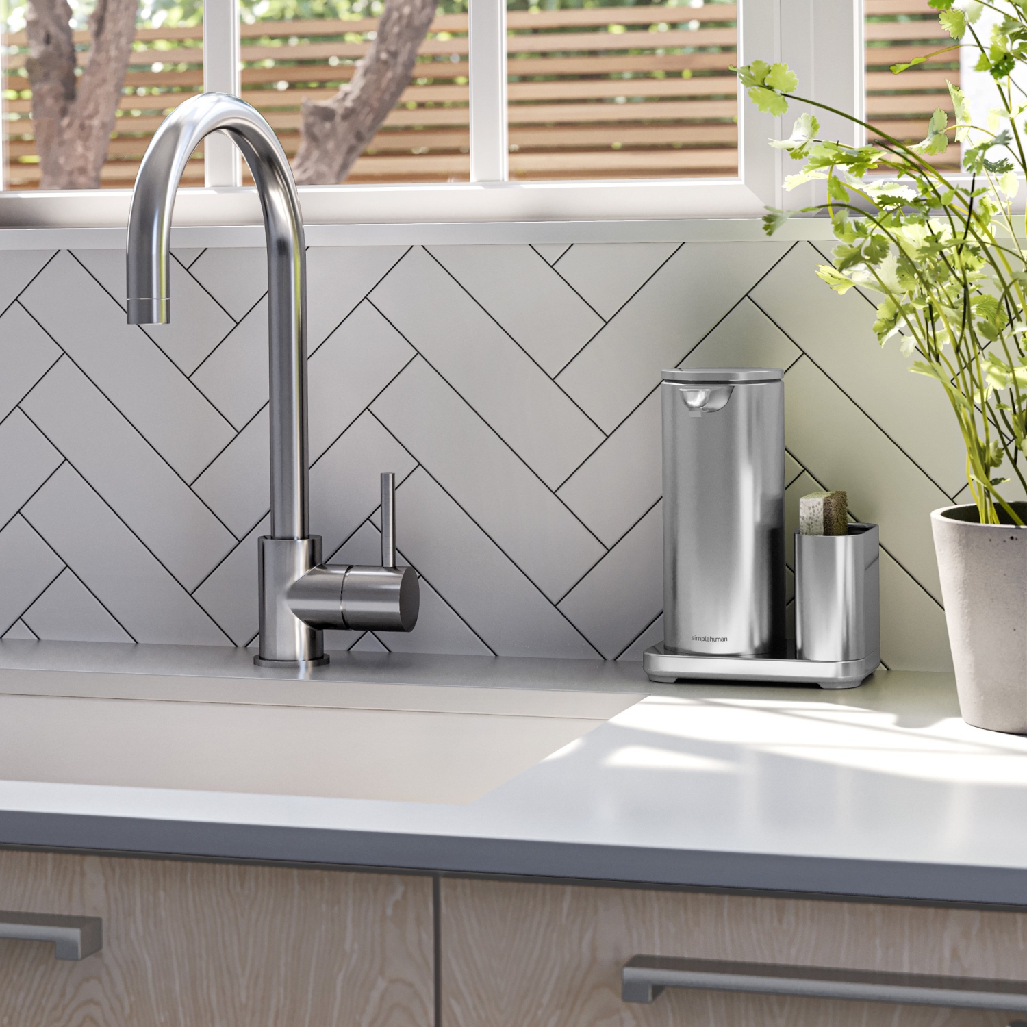 Simplehuman 14 oz. sensor pump with caddy, high-grade brushed stainless steel - Holds 50% more soap than standard pump