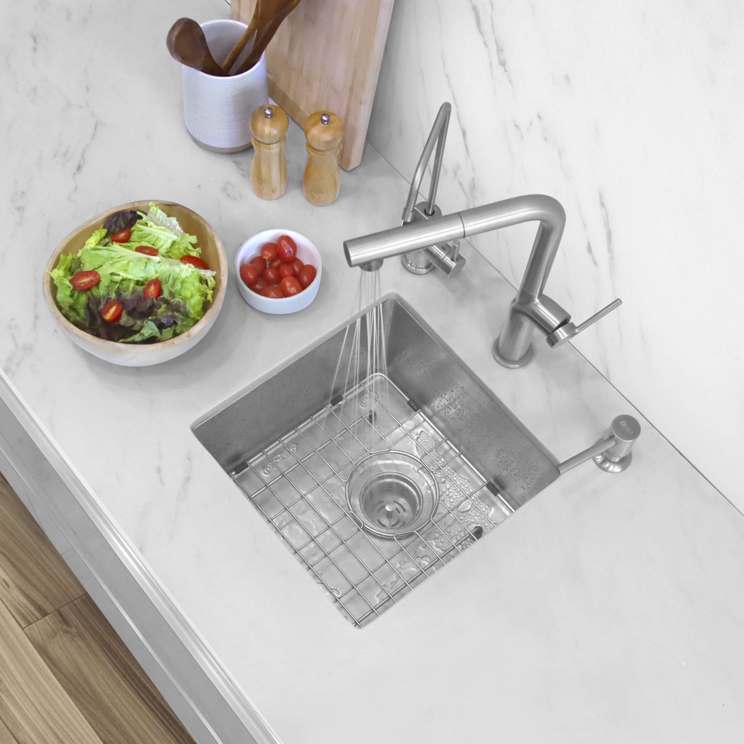 Stylish Undermount 15 inch Stainless Steel Single Bowl Kitchen Sink S-317G