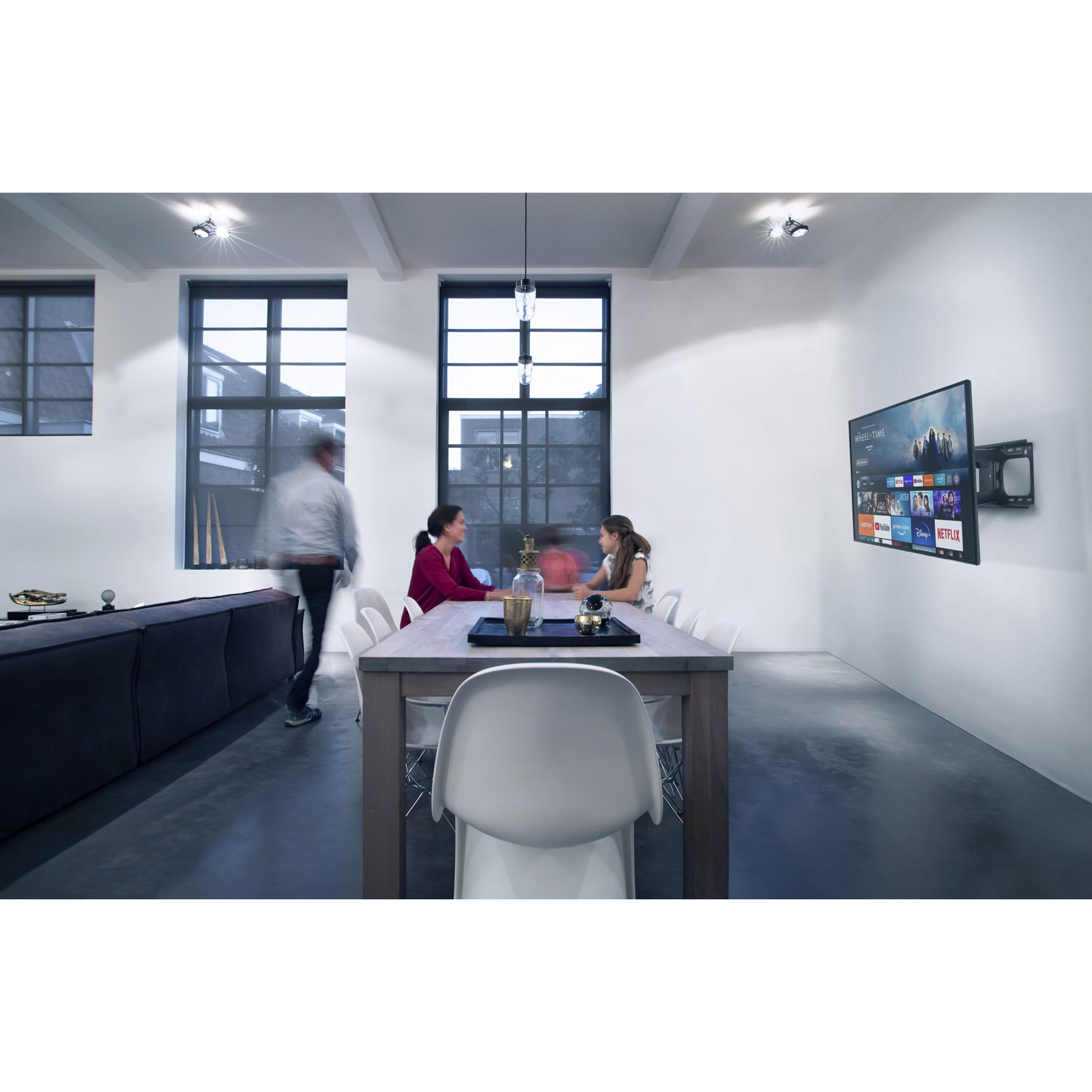 Support mural articulé d'One For All pour téléviseur de 42 à 100 po - Noir