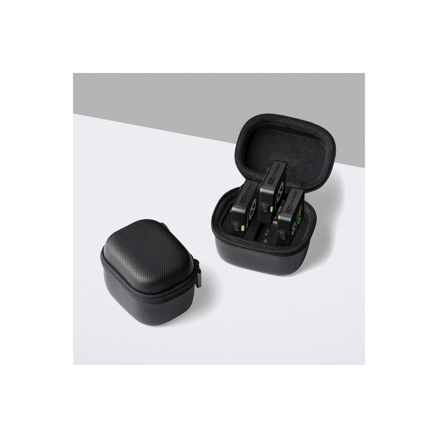 RODE Wireless PRO 2-Person Clip-On Microphone Recorder with Lavaliers - Bundle