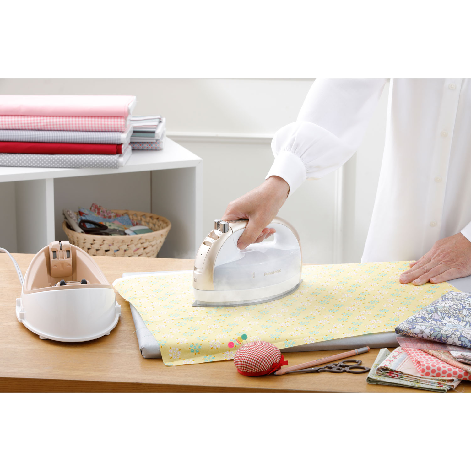 Panasonic Cordless Steam/Dry Iron - Champagne