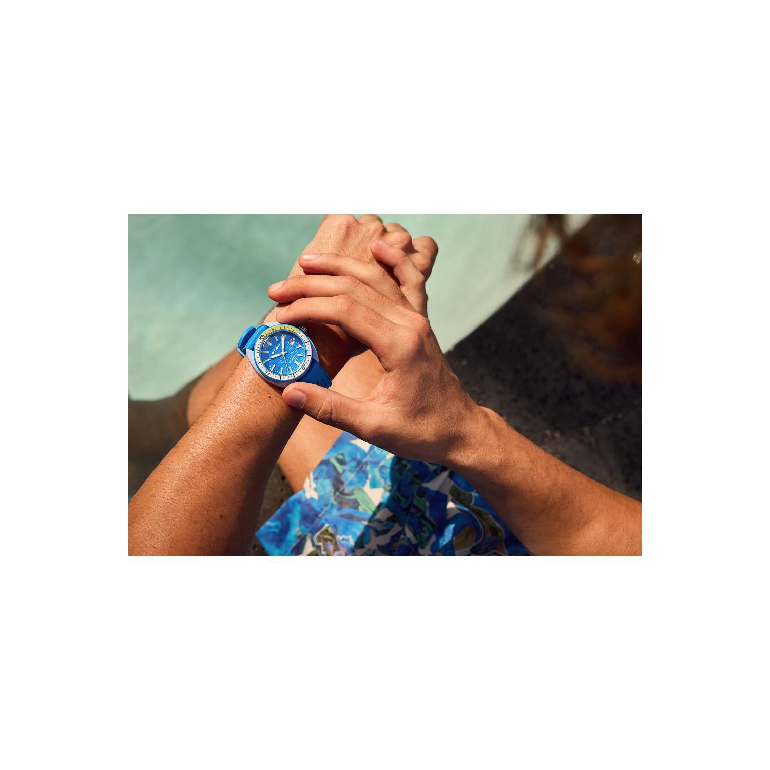 Montre à quartz pour hommes de Bulova avec tuba 41 mm, boîtier en céramique bleu, bracelet en caoutchouc bleu HNBR et cadran bleu