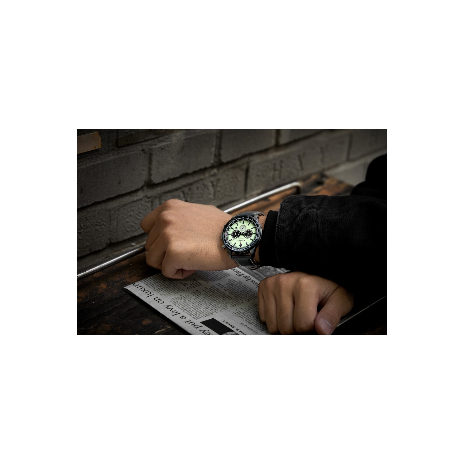 Montre sport sport décontractée Eco-Drive pour hommes de Citizen 44&nbsp;mm avec boîtier inox noir bracelet cuir noir et cadran vert