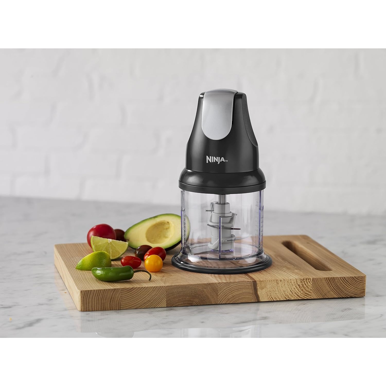 NJ100C Express Chop de Ninja – 200&nbsp;W, mini hachoir 16&nbsp;oz pour hacher, émincer et réduire en purée, noir