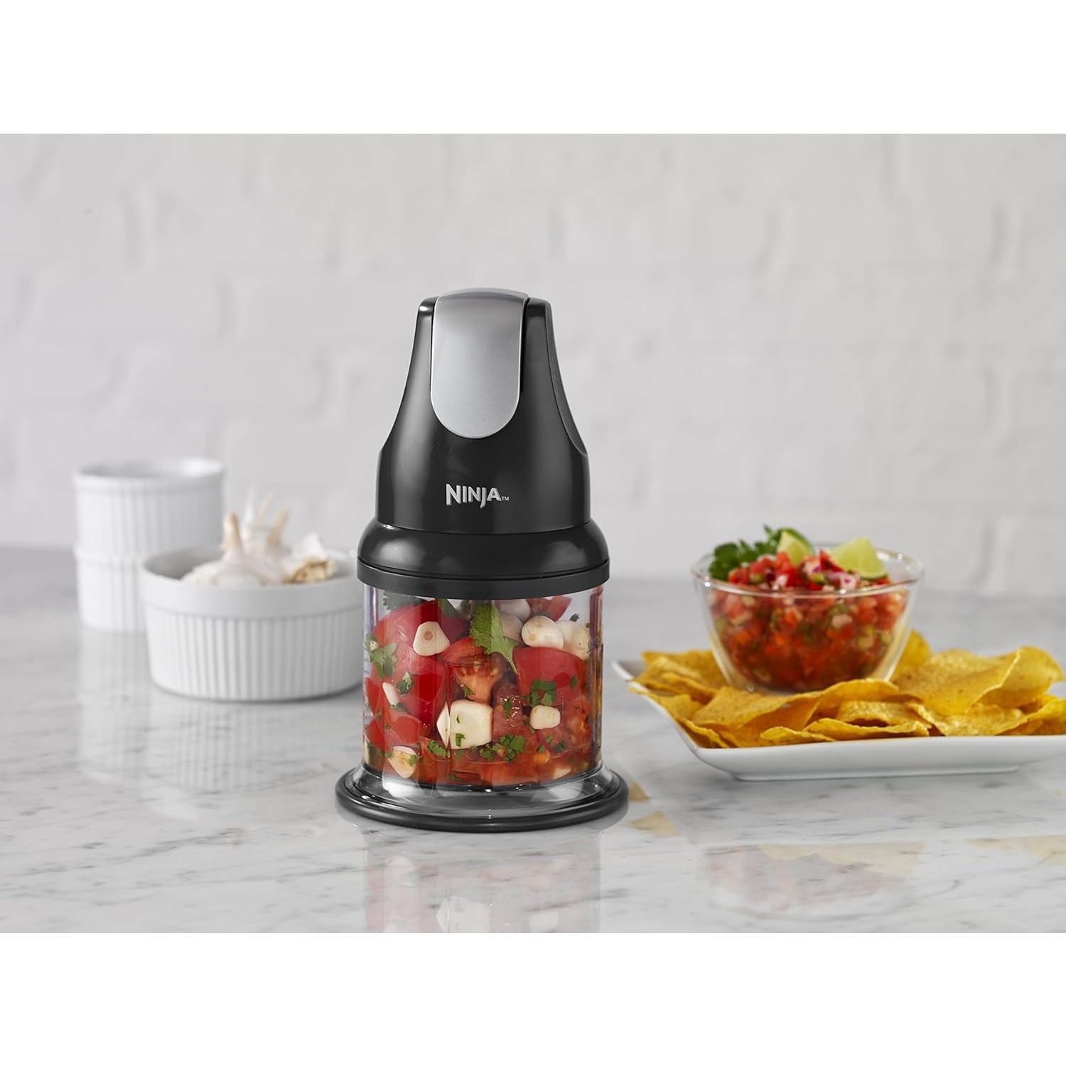 NJ100C Express Chop de Ninja – 200&nbsp;W, mini hachoir 16&nbsp;oz pour hacher, émincer et réduire en purée, noir