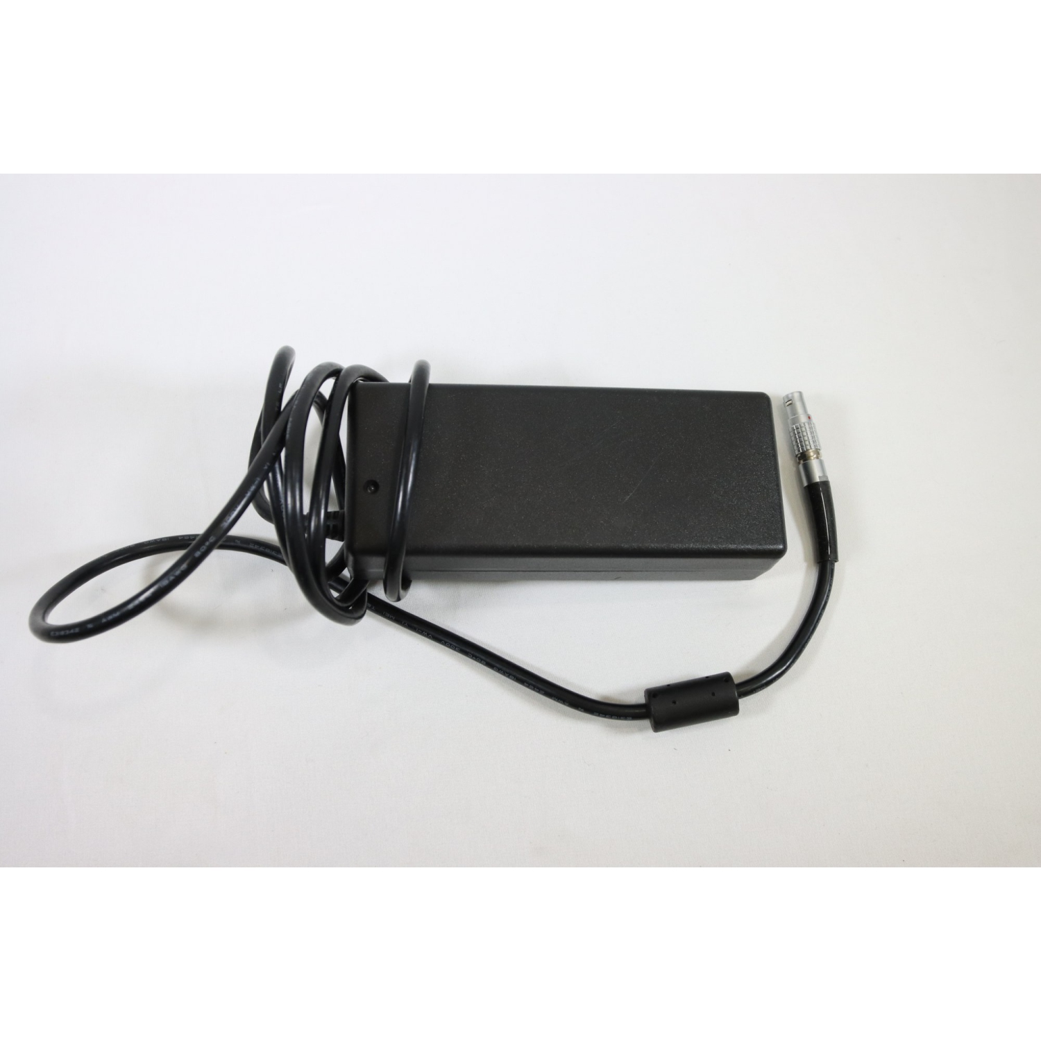 Remis à neuf - Adaptateur d'alimentation Source FSA150 de Fortron – Chargeur pour appareil photo Scarlet de RED