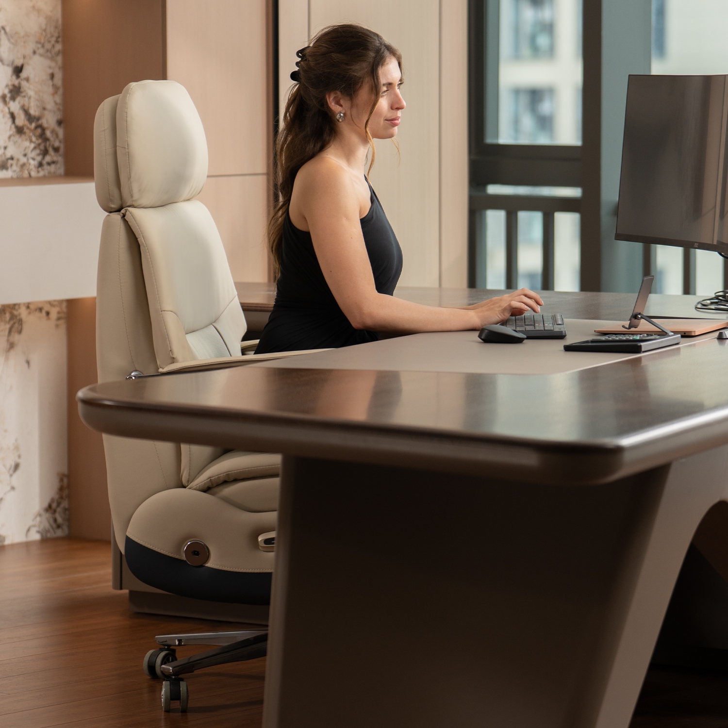 Kinnls Carlo Genuine Leather Power Recliner Chair with Foot Rest 400Lbs, Ventilated Heating Home Office Desk Chairs