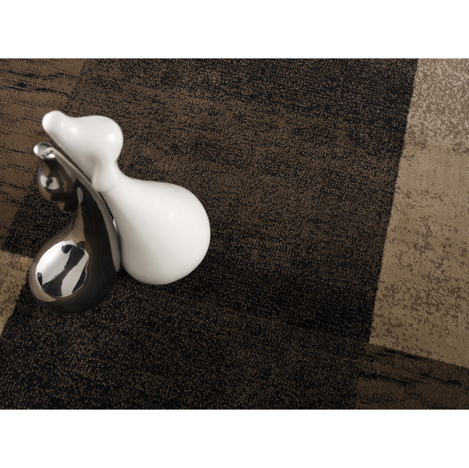 Tapis d'intérieur contemporain Pamila Branch, motif géométrique contemporain