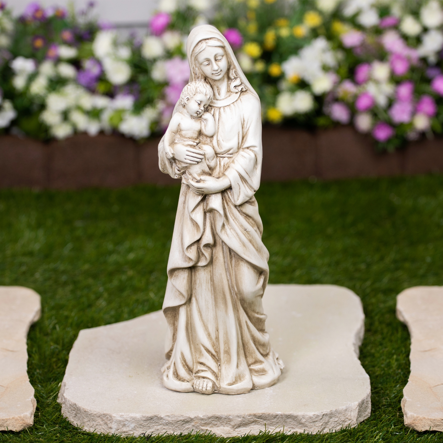 Statue de Marie debout avec bébé Jésus - 14,5" - Beige