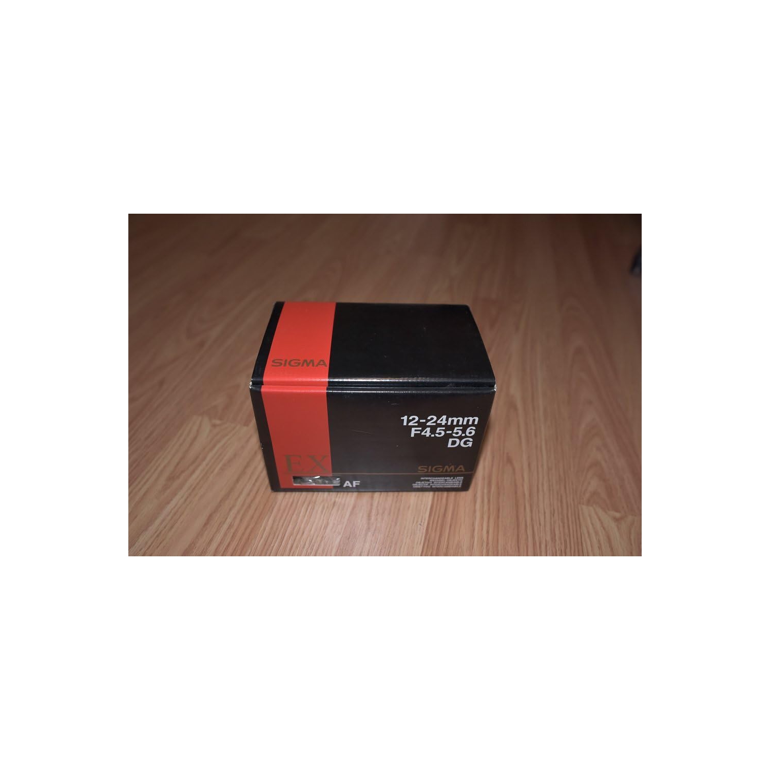 Objectif DG HSM 12-24&nbsp;mm f/4 de Sigma pour Nikon F + trousse de nettoyage et ensemble de protection