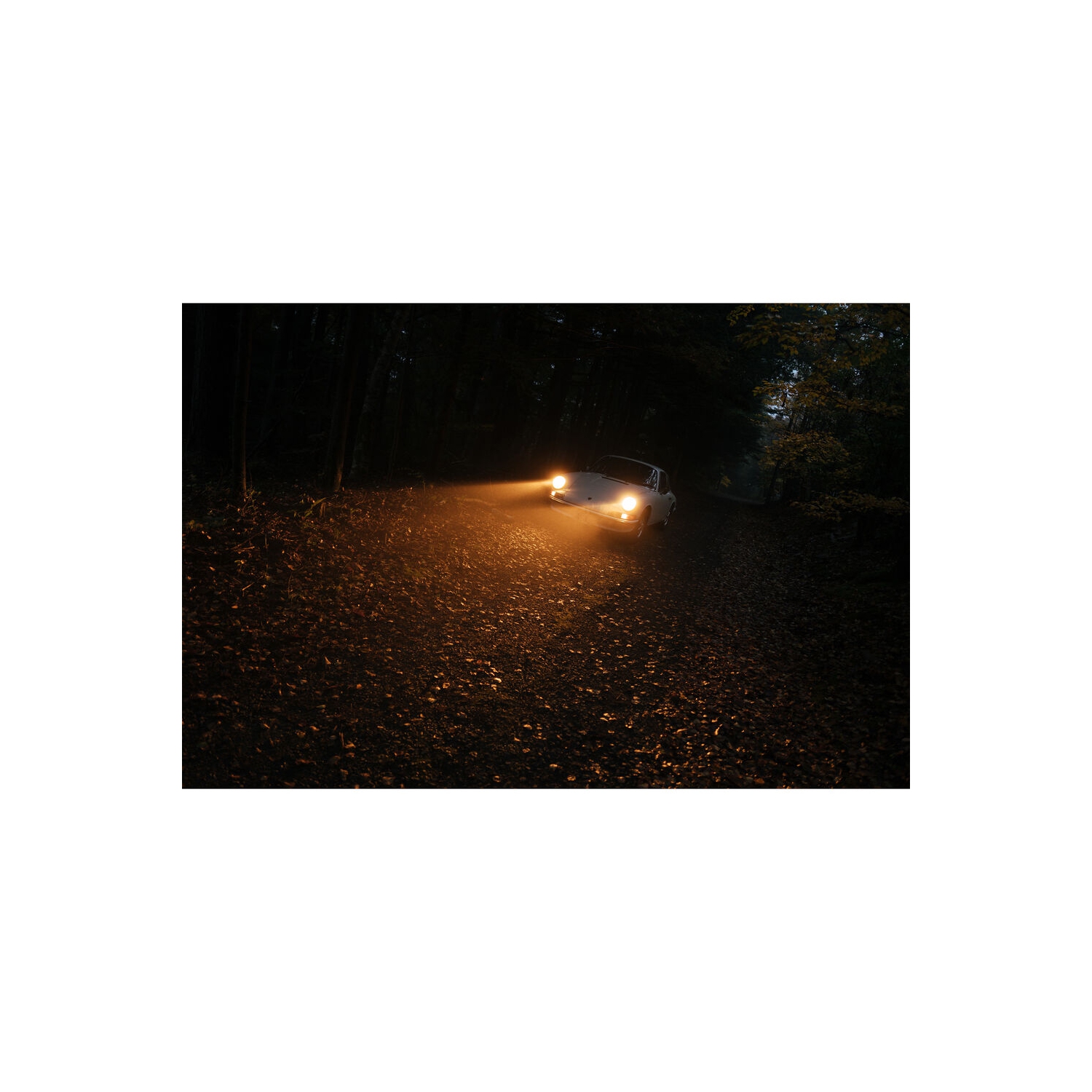 Sigma 16mm f/1.4 DC DN Contemporary Lens for FujiFilm X Bundle