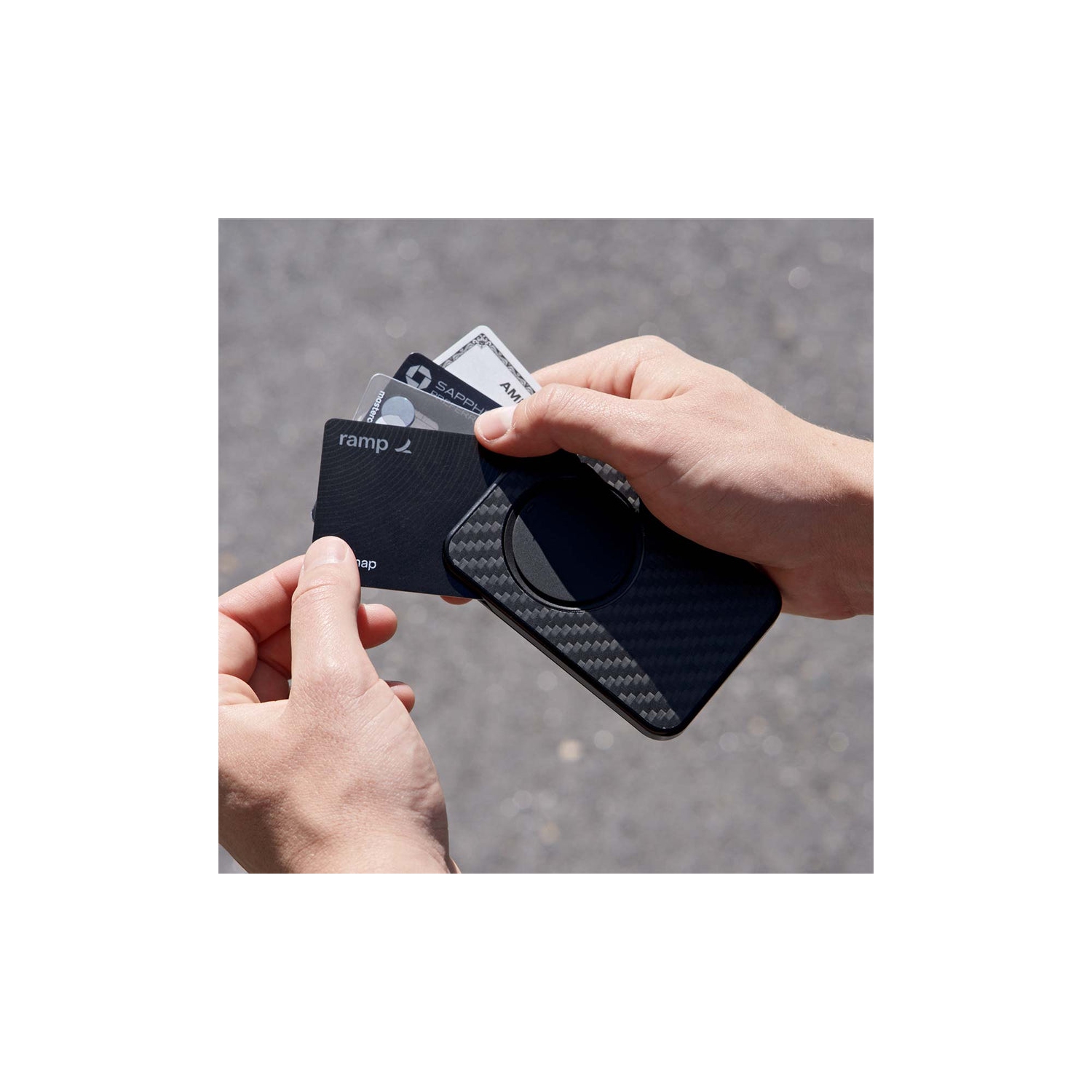 OhSnap Grip Wallet - Carbon Fiber
