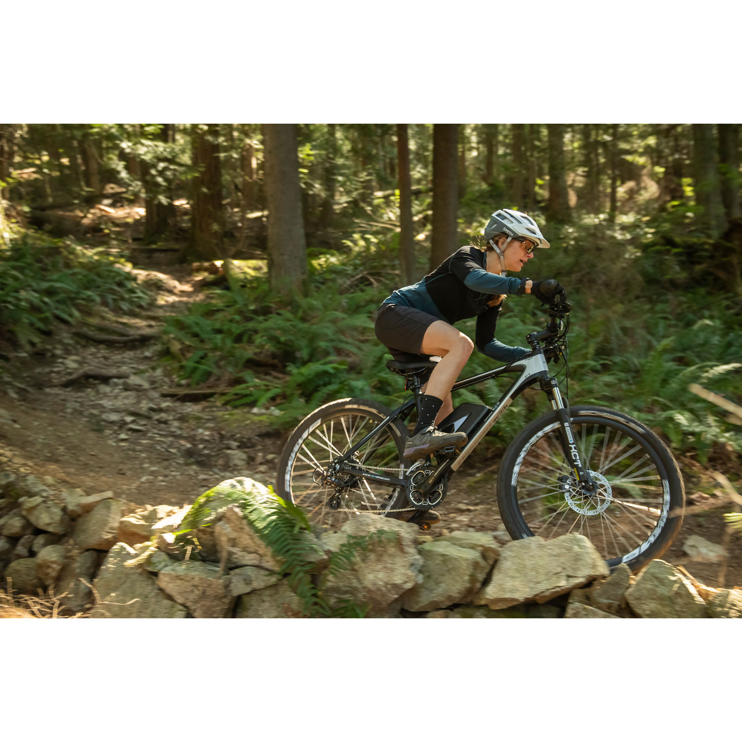 Vélo électrique tout-terrain Prague de NCM - Noir mat