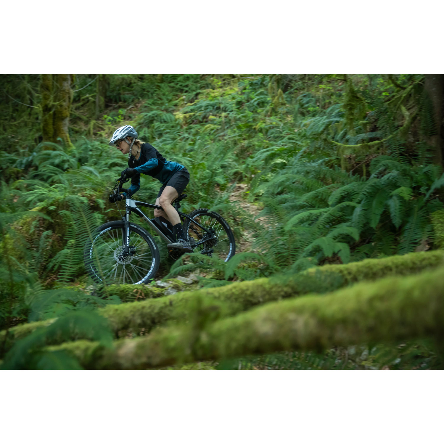 Vélo électrique tout-terrain Prague de NCM - Noir mat