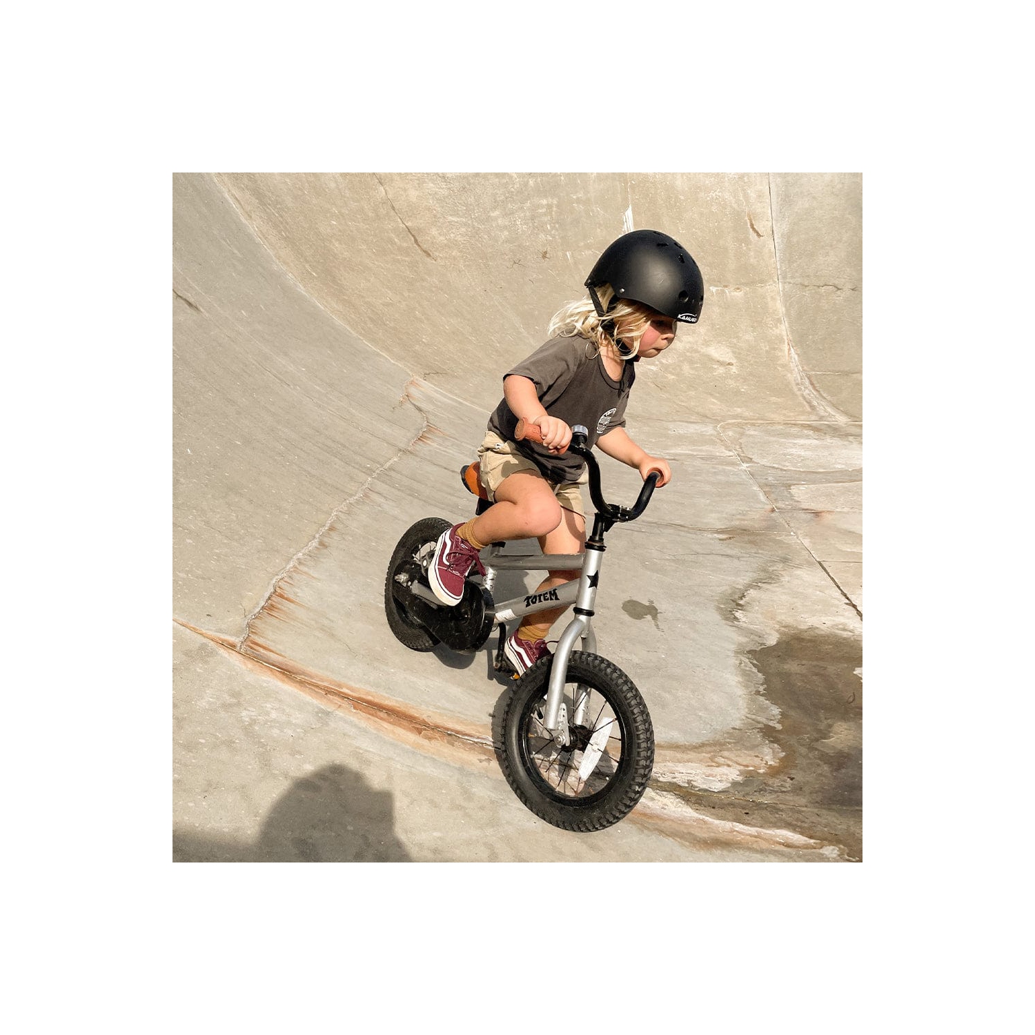 JOYSTAR TOTEM 20 Inch Kids Bike for 7-10 Year Kids, Children Bicycle with Kickstand, BMX Design, Silver