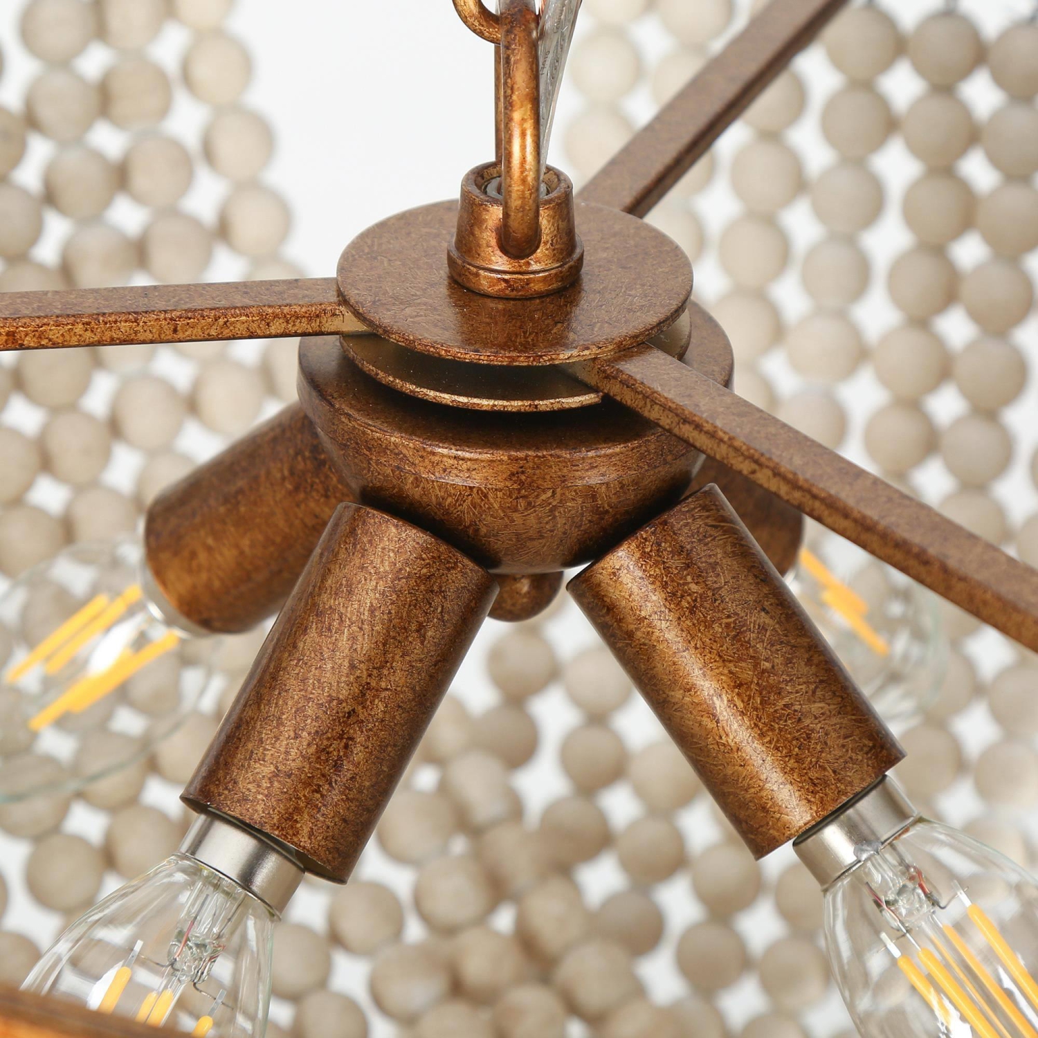 Chandelier blanc cassé à 4 lumières en perles pour salle à manger CHnadelier avec perles en bois