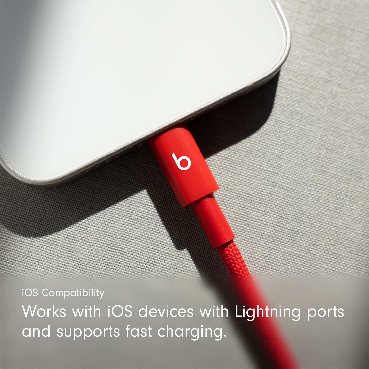 Câble tissé USB-C à Lightning de 1,5 m de Beats By Dr. Dre (MFEH4LL/A) - Rouge vif