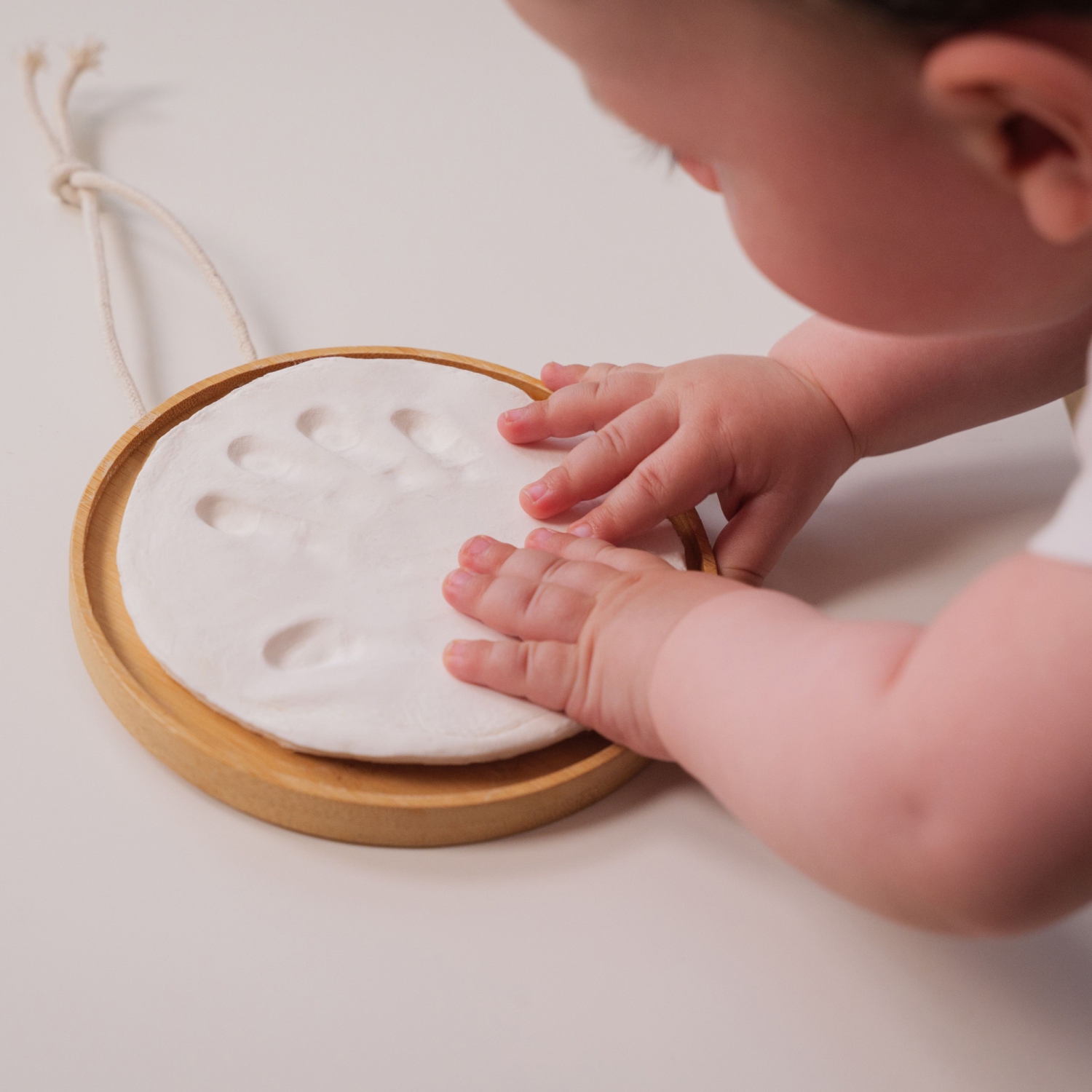 Petit Artichaut Woodem Medallion Keepsake