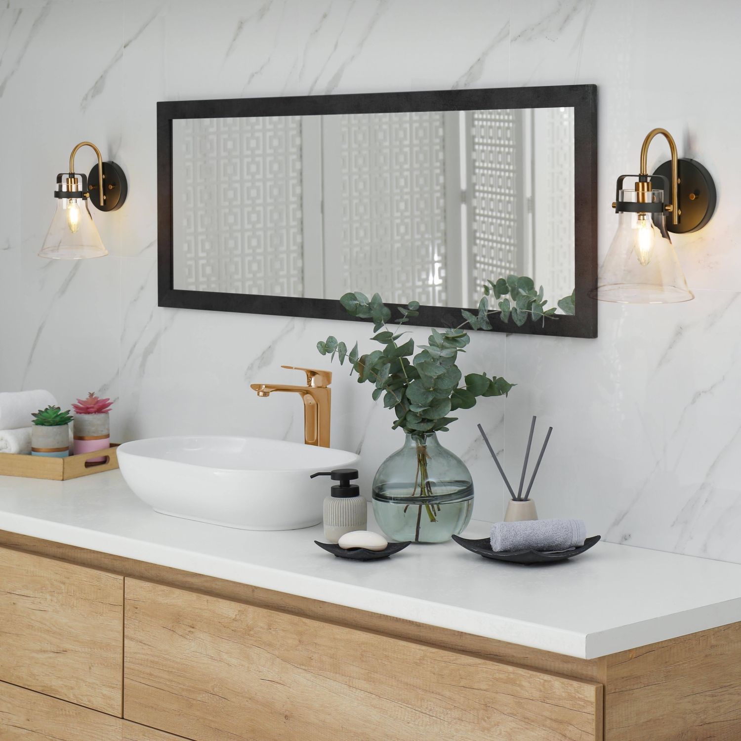 Uolfin 6.5-in W 1-Light Modern Matte Black and Brass Gold with Traditional Clear Glass Shade with Wall Sconce