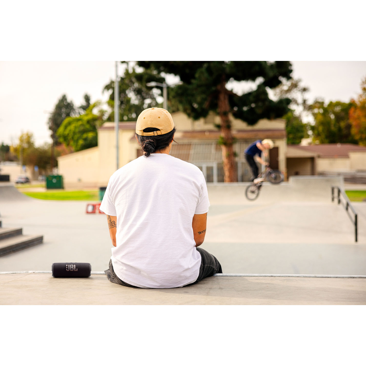 JBL Flip 7 Waterproof Bluetooth Wireless Speaker - Black