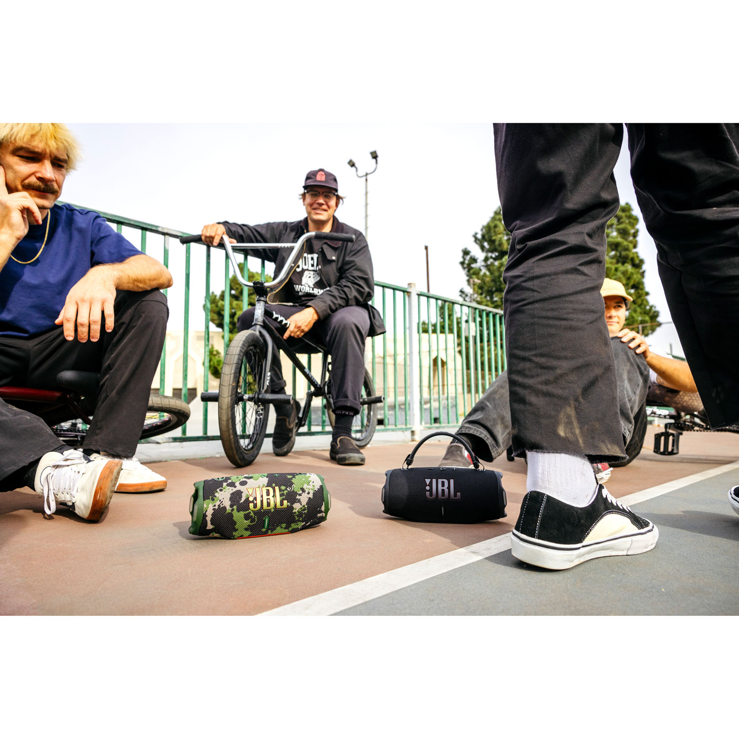 JBL Charge 6 Waterproof Bluetooth Wireless Speaker - Black