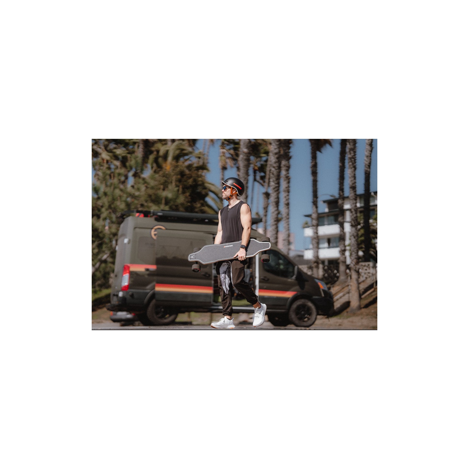 Planche à roulettes électrique Backfire G2. Backfire le vend à 577&nbsp;$ US (avec expédition). Achetez-le ici pour 599&nbsp;$ CAN (avec expédition)