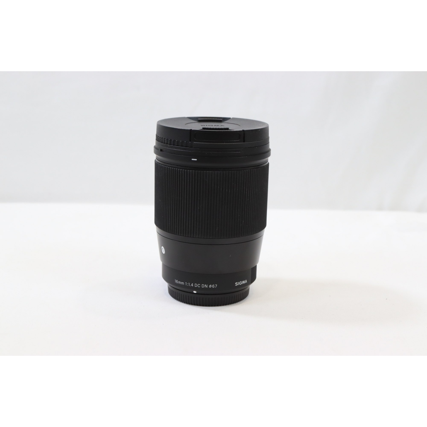 Remis à neuf - Objectif Sigma 16&nbsp;mm f/1,4 DC DN - Micro quatre tiers