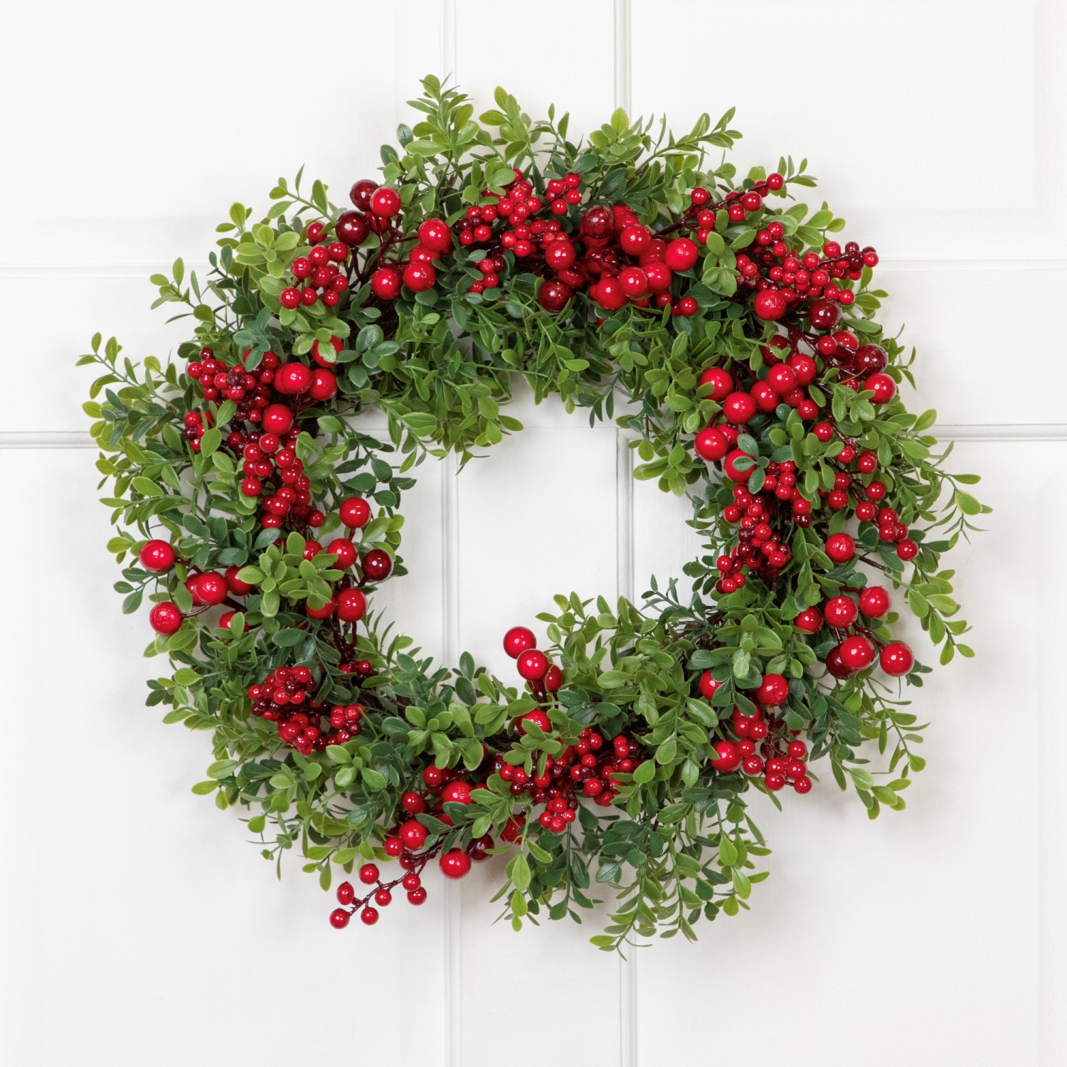 Red Berry and Boxwood Artificial Christmas Wreath - 20" - Unlit