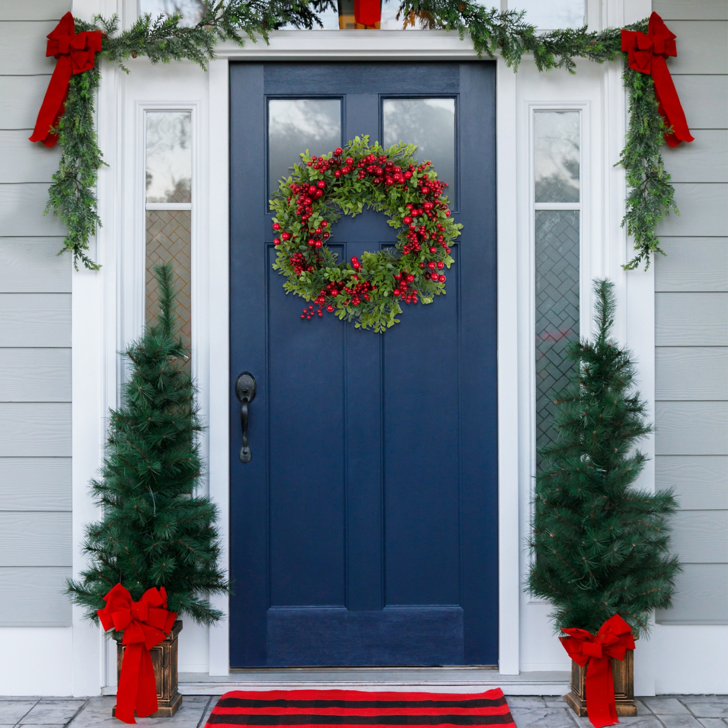Red Berry and Boxwood Artificial Christmas Wreath - 20" - Unlit