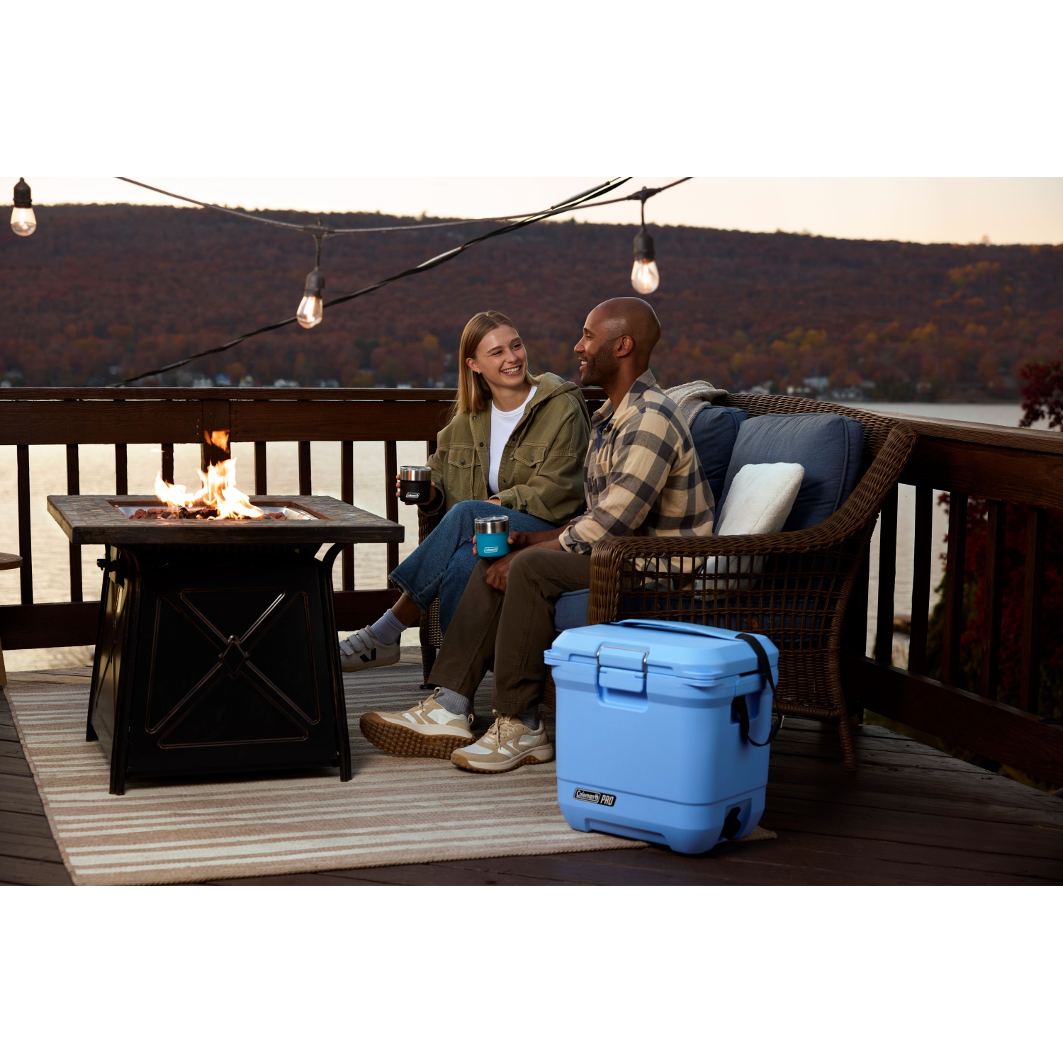 Coleman - Pro Cooler 25QT - Blue Sky