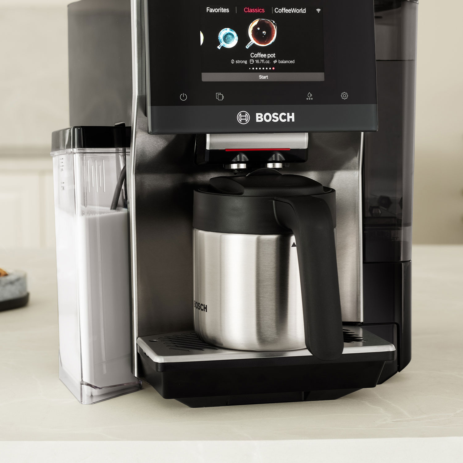 Bosch VeroCafe 800 Series Automatic Espresso Machine w/Integrated Milk System & Milk Container - Best Buy Exclusive