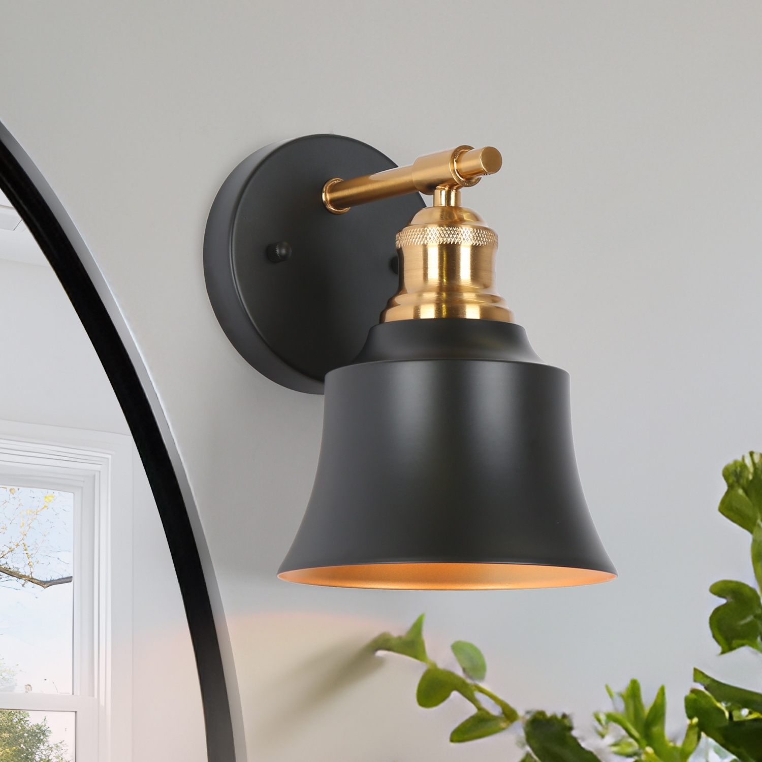 1-Light Black and Brass Wall Sconce with Metal Shade