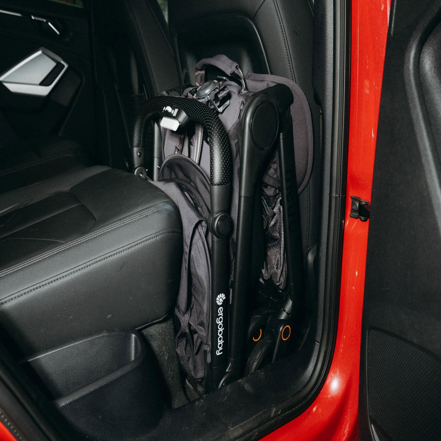 Poussette compacte Metro 3 d'Ergobaby - Noir onyx